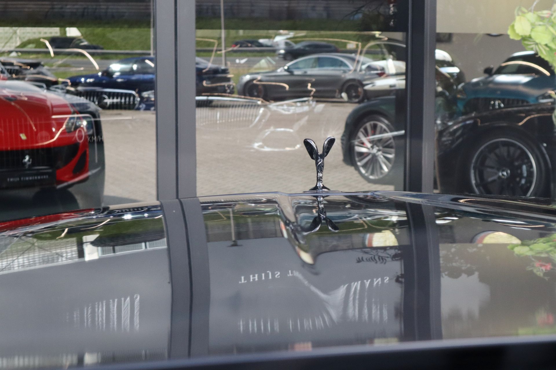 Afbeelding Rolls-Royce Cullinan BLACK BADGE 6.75 V12 | Series II, Starlight, Bespoke Audio, Massage, Entertainment