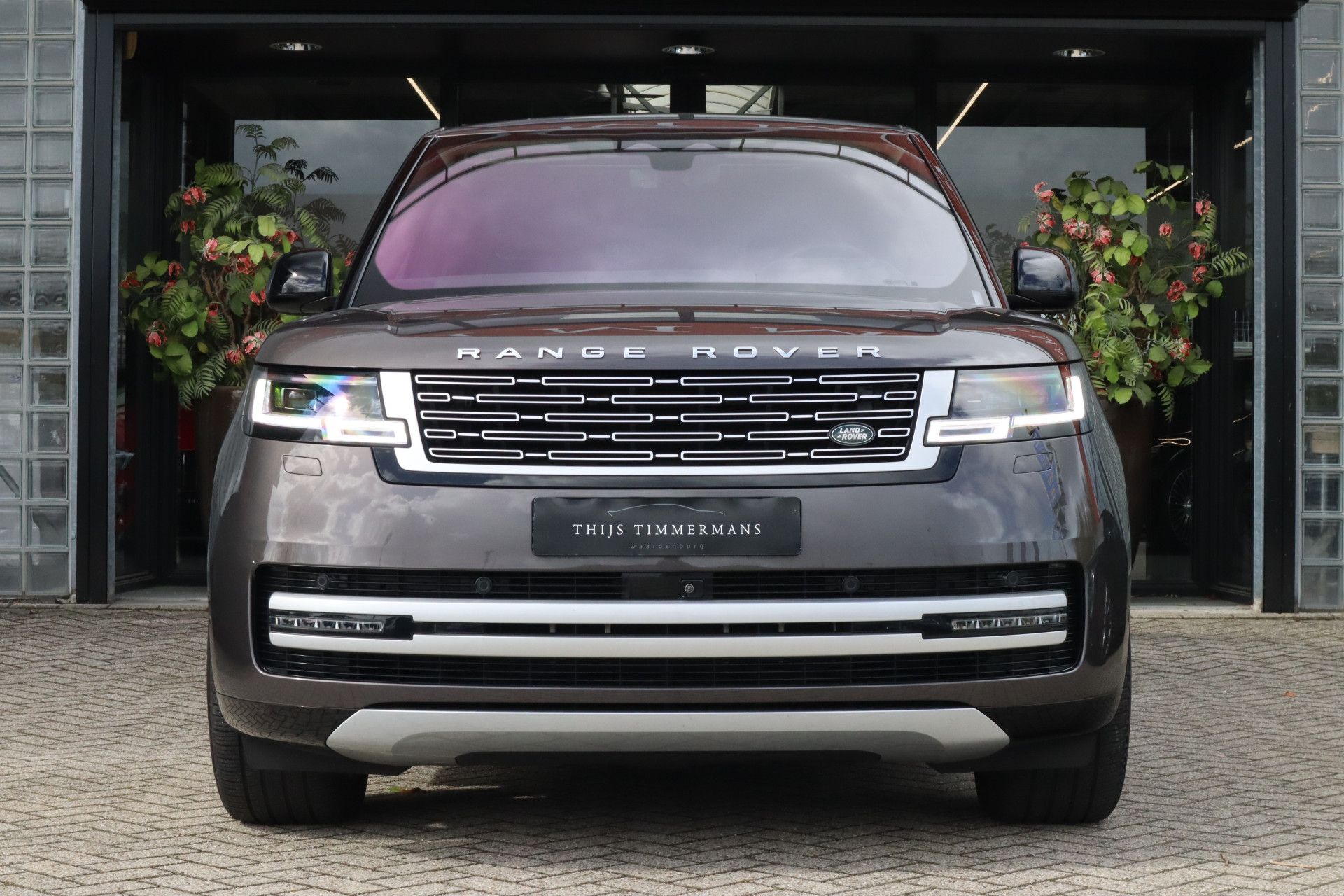 Afbeelding Land Rover Range Rover D350 Autobiography | Meridian Signature Audio, Achterasbesturing, Massage, Trekhaak, Pano, Zonweringspakket, Zitklima, Stuurverwarming, ACC