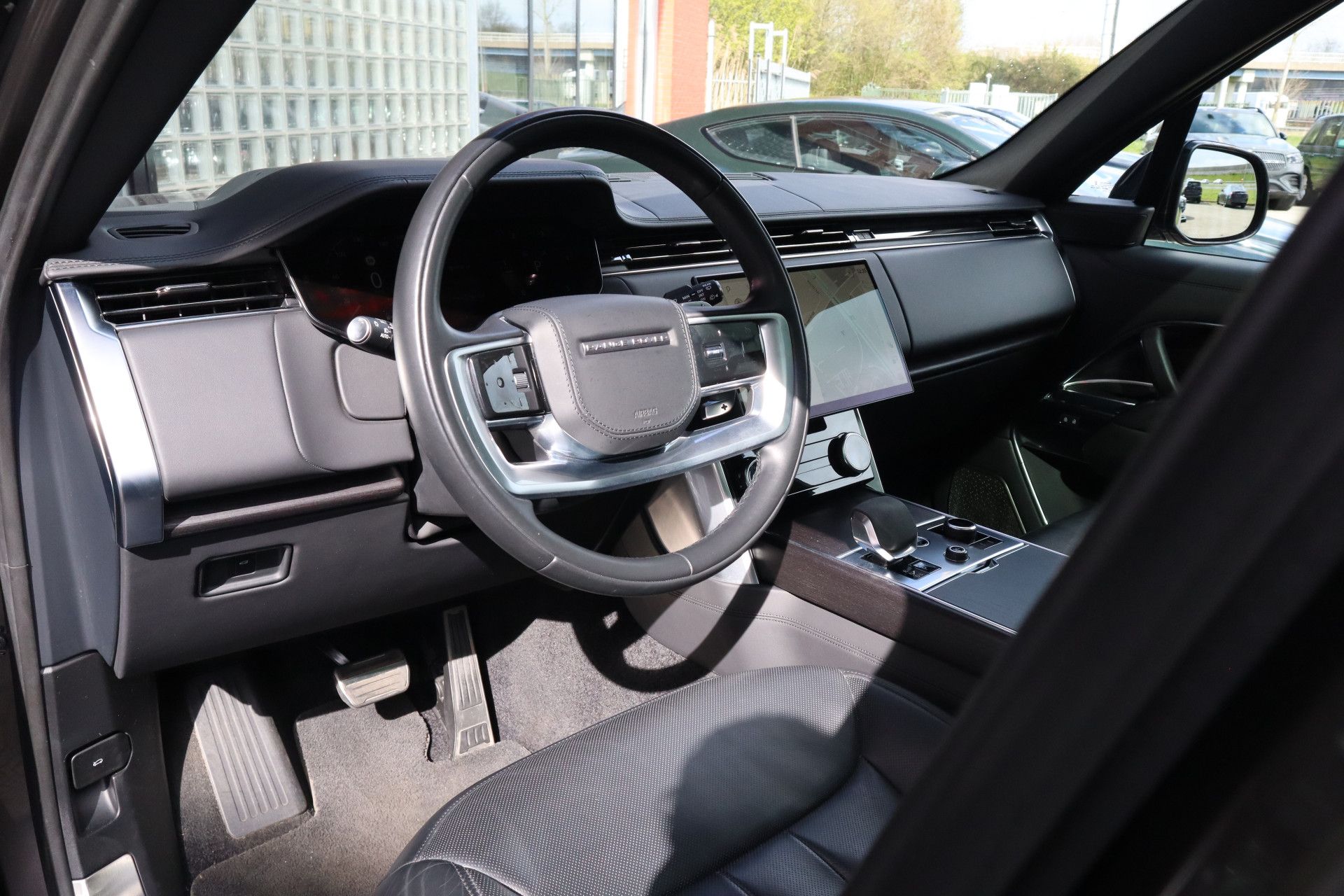 Afbeelding Land Rover Range Rover D350 Autobiography | Meridian Signature Audio, Achterasbesturing, Massage, Trekhaak, Pano, Zonweringspakket, Zitklima, Stuurverwarming, ACC