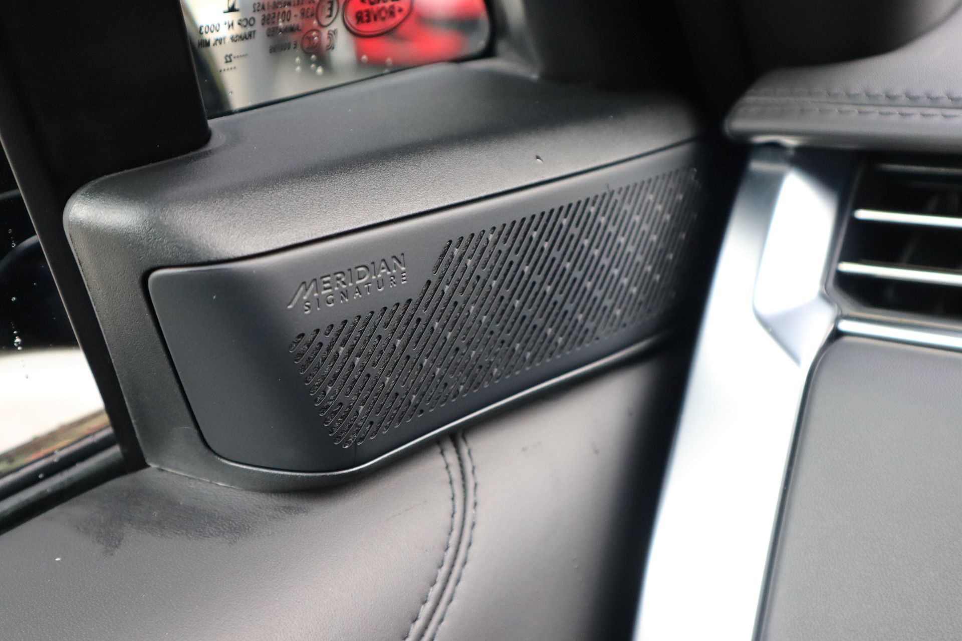 Afbeelding Land Rover Range Rover D350 Autobiography | Meridian Signature Audio, Achterasbesturing, Massage, Trekhaak, Pano, Zonweringspakket, Zitklima, Stuurverwarming, ACC