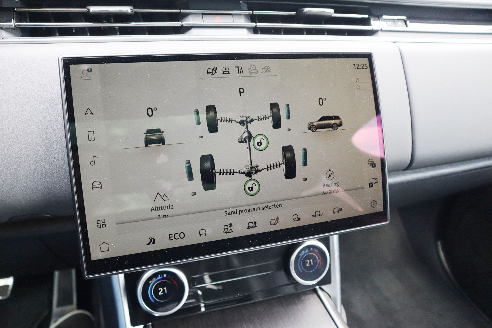 Afbeelding Land Rover Range Rover D350 Autobiography | Meridian Signature Audio, Achterasbesturing, Massage, Trekhaak, Pano, Zonweringspakket, Zitklima, Stuurverwarming, ACC