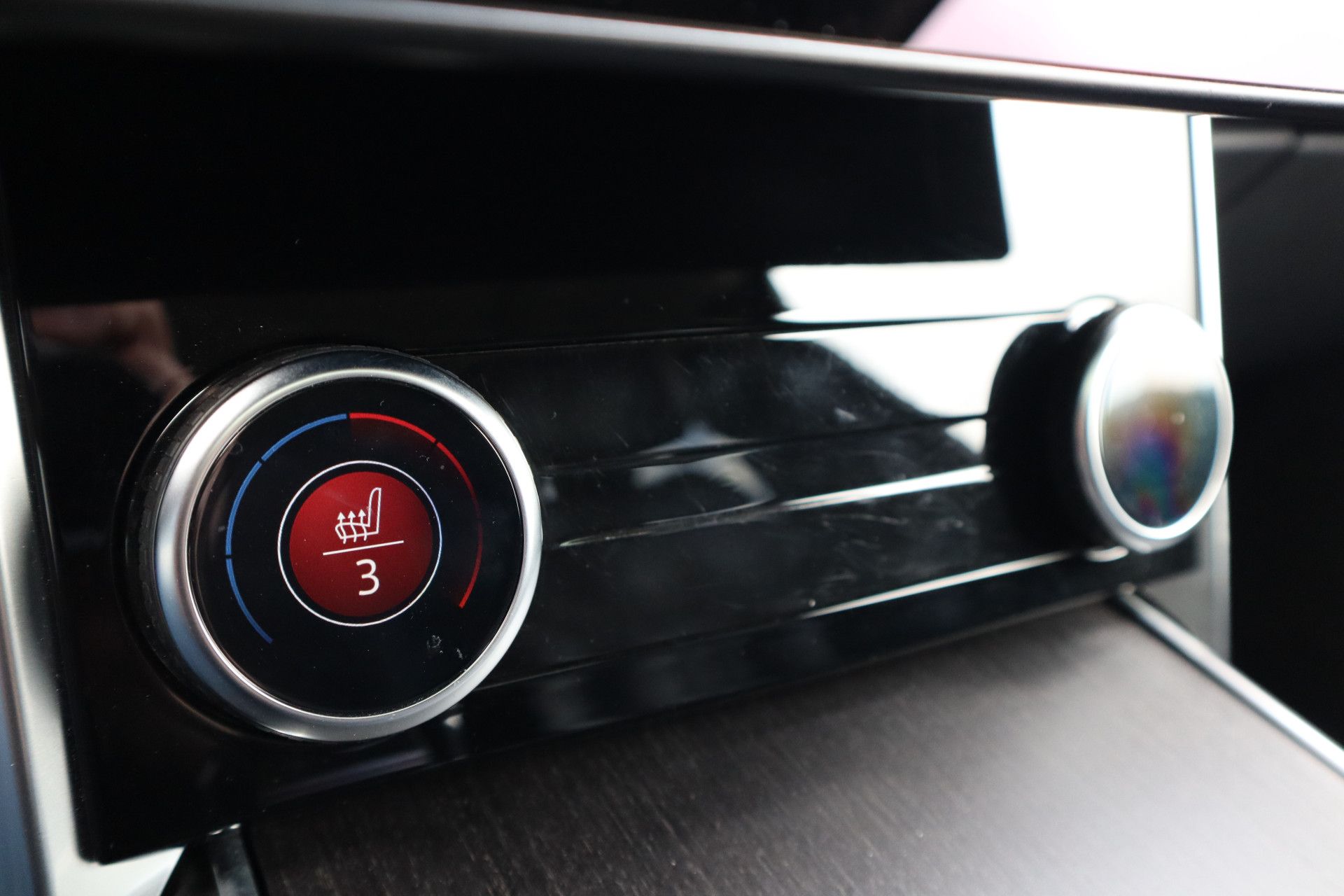 Afbeelding Land Rover Range Rover D350 Autobiography | Meridian Signature Audio, Achterasbesturing, Massage, Trekhaak, Pano, Zonweringspakket, Zitklima, Stuurverwarming, ACC