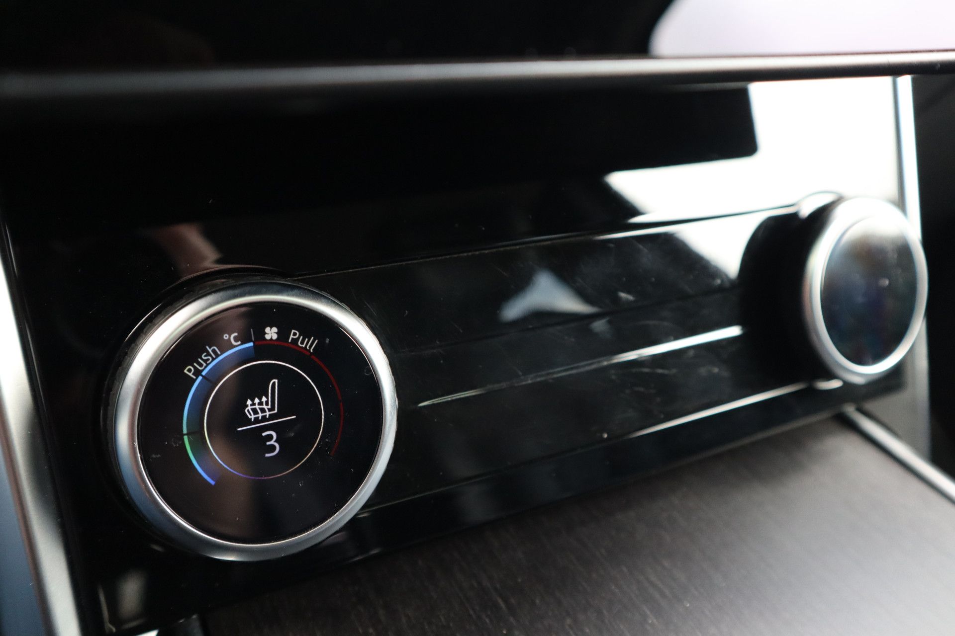 Afbeelding Land Rover Range Rover D350 Autobiography | Meridian Signature Audio, Achterasbesturing, Massage, Trekhaak, Pano, Zonweringspakket, Zitklima, Stuurverwarming, ACC