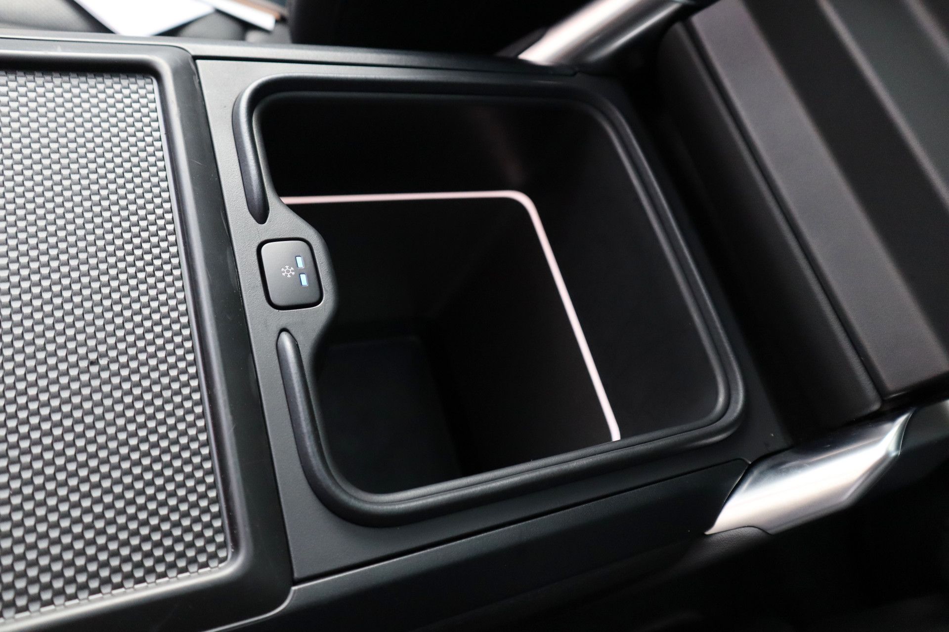 Afbeelding Land Rover Range Rover D350 Autobiography | Meridian Signature Audio, Achterasbesturing, Massage, Trekhaak, Pano, Zonweringspakket, Zitklima, Stuurverwarming, ACC