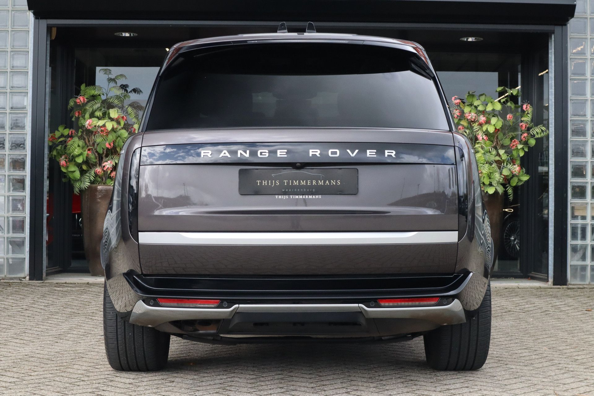 Afbeelding Land Rover Range Rover D350 Autobiography | Meridian Signature Audio, Achterasbesturing, Massage, Trekhaak, Pano, Zonweringspakket, Zitklima, Stuurverwarming, ACC