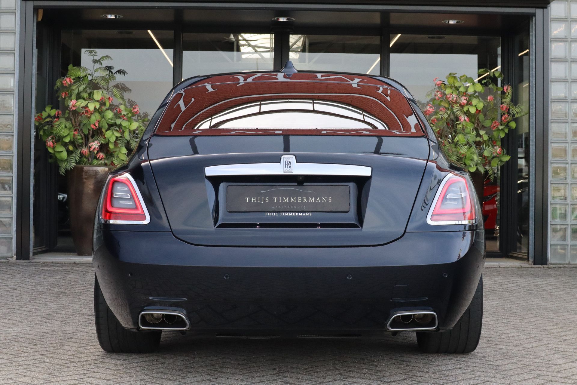 Afbeelding Rolls-Royce Ghost 6.75 V12 | Massagestoelen, Panoramadak, Stoelverwarming, Stuurverwarming, Adaptive CC, Koelkast