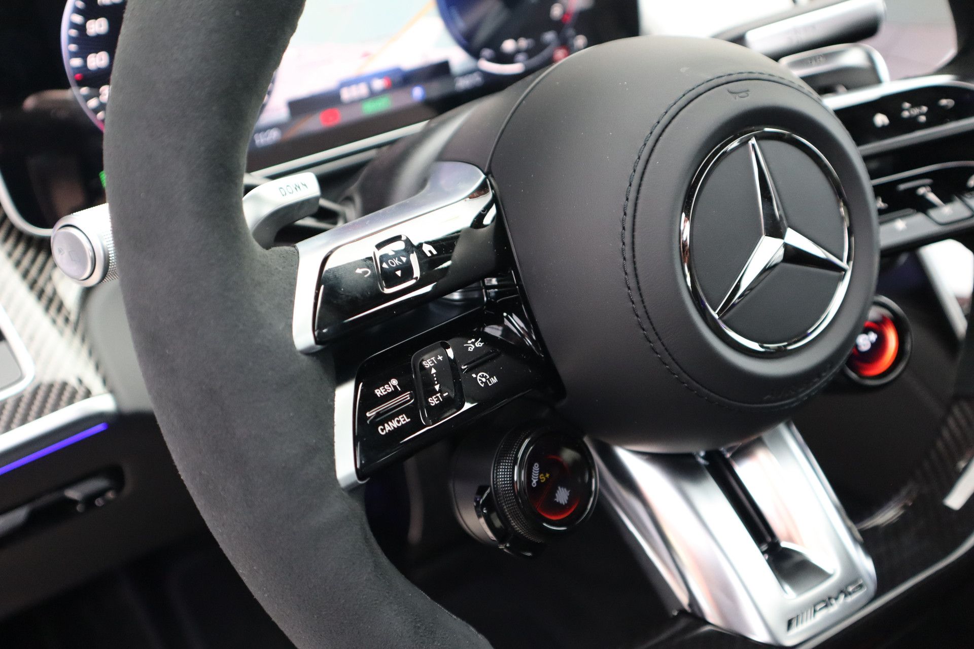 Afbeelding Mercedes-AMG S-Klasse  63 S E Performance | Keramisch, Burmester High End 4D, Carbon in/ex, Entertainment, Massage, Rij-ass. Plus pakket, Leder Exclusief, Driver's Package, Zitklima