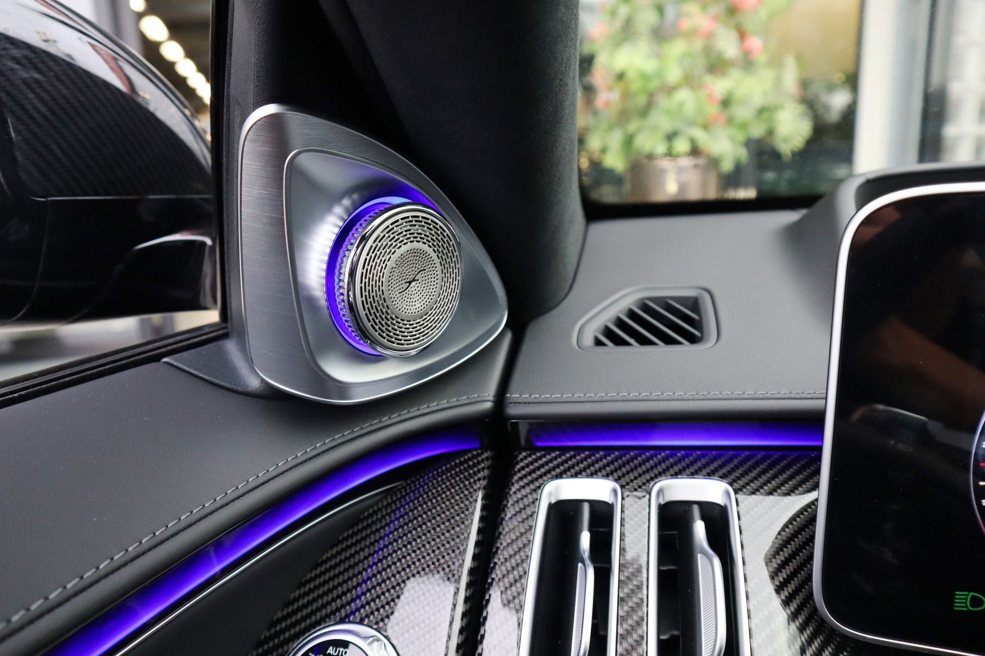 Afbeelding Mercedes-AMG S-Klasse  63 S E Performance | Keramisch, Burmester High End 4D, Carbon in/ex, Entertainment, Massage, Rij-ass. Plus pakket, Leder Exclusief, Driver's Package, Zitklima