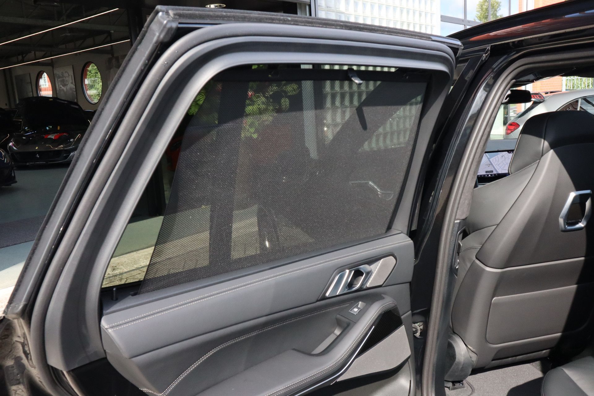 Afbeelding BMW X5 xDrive50e | M Sportpakket Pro, Carbon interieur, Sportstoelen, Massage, Driving Ass. Prof., Harman/Kardon, Trekhaak, Pano, Zitklima, Stuurverwarming