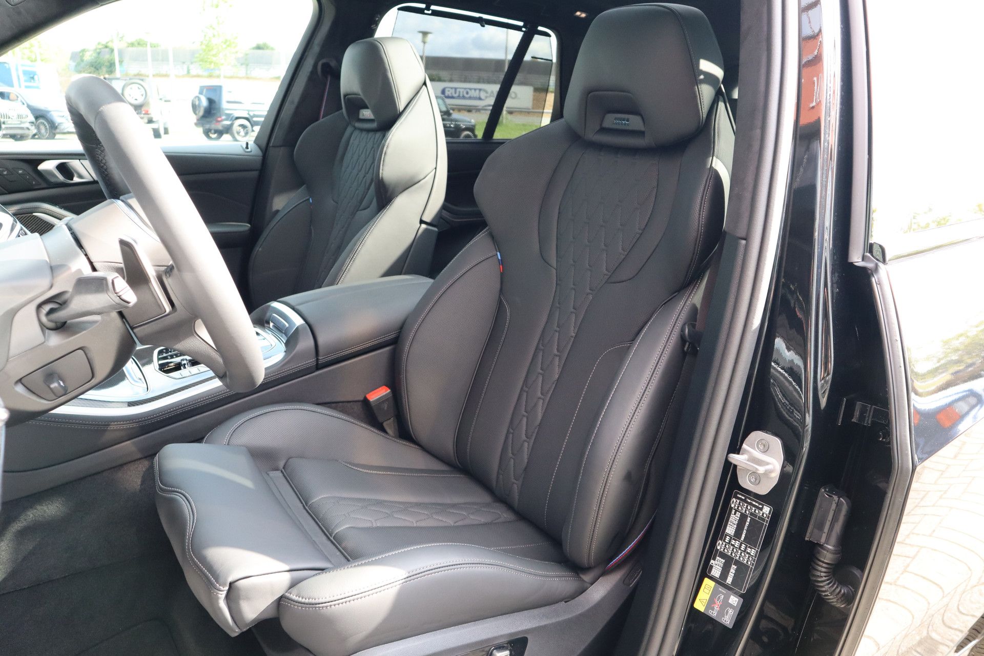 Afbeelding BMW X5 xDrive50e | M Sportpakket Pro, Carbon interieur, Sportstoelen, Massage, Driving Ass. Prof., Harman/Kardon, Trekhaak, Pano, Zitklima, Stuurverwarming