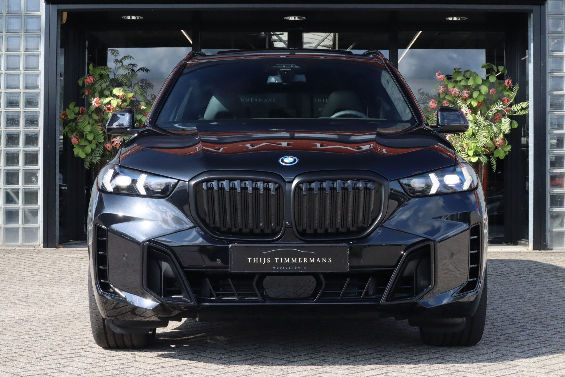 Afbeelding BMW X5 xDrive50e | M Sportpakket Pro, Carbon interieur, Sportstoelen, Massage, Driving Ass. Prof., Harman/Kardon, Trekhaak, Pano, Zitklima, Stuurverwarming