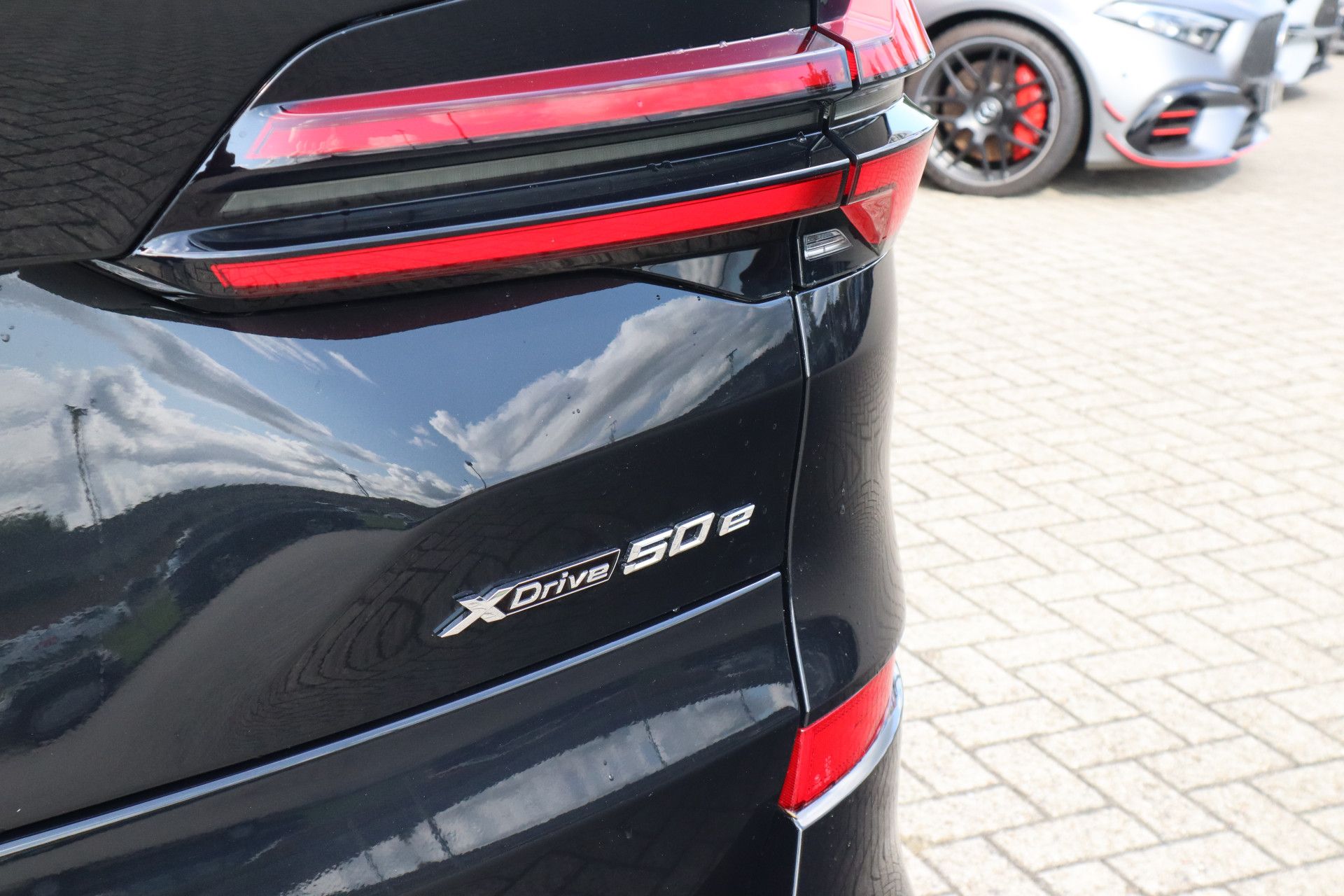 Afbeelding BMW X5 xDrive50e | M Sportpakket Pro, Carbon interieur, Sportstoelen, Massage, Driving Ass. Prof., Harman/Kardon, Trekhaak, Pano, Zitklima, Stuurverwarming