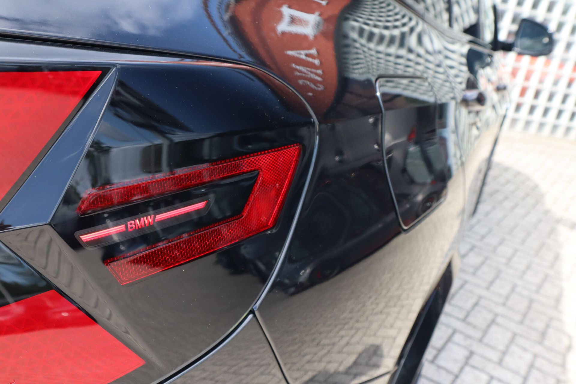 Afbeelding BMW X5 xDrive50e | M Sportpakket Pro, Carbon interieur, Sportstoelen, Massage, Driving Ass. Prof., Harman/Kardon, Trekhaak, Pano, Zitklima, Stuurverwarming