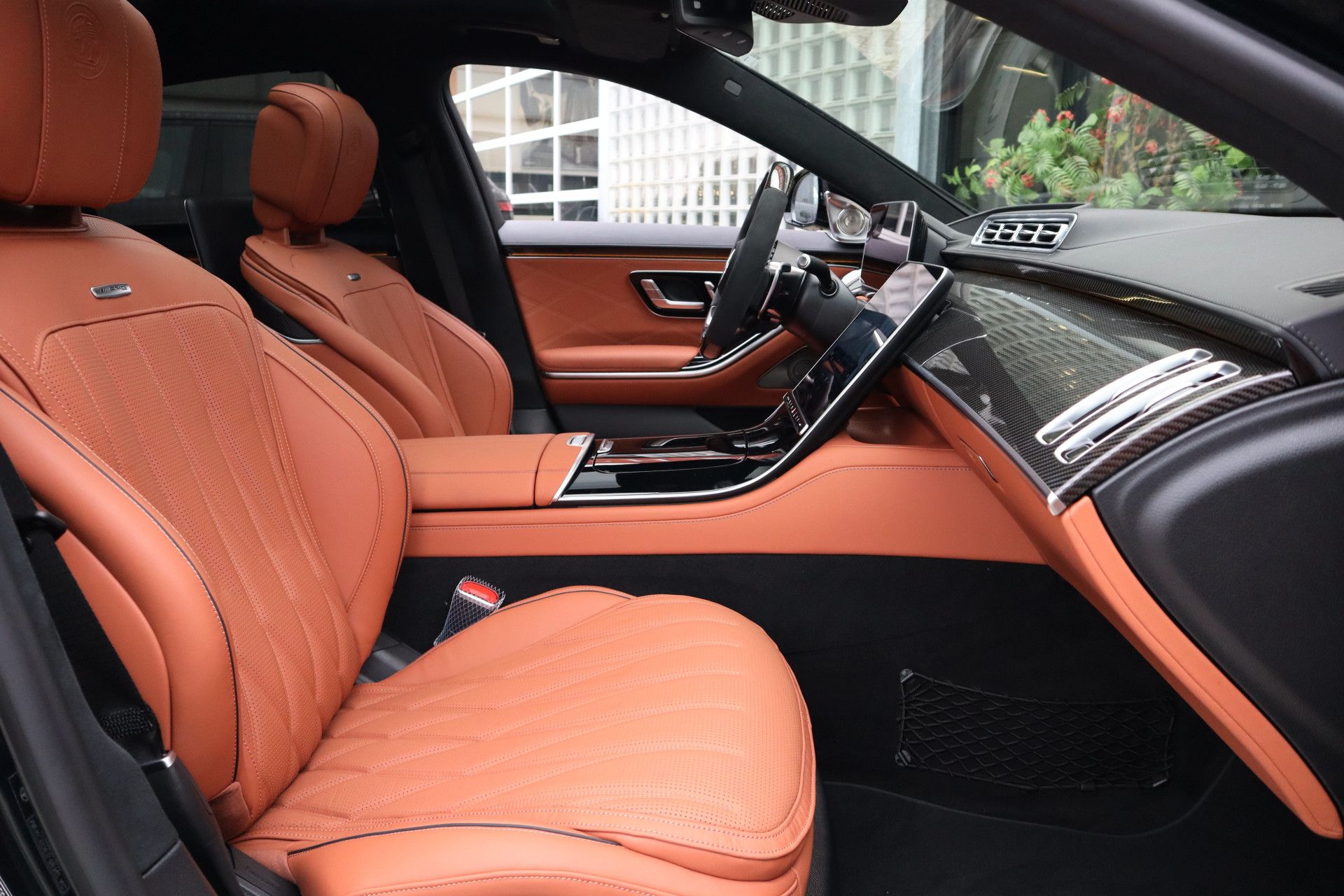 Afbeelding Mercedes-AMG S-Klasse  63 S E Performance | Keramisch, Burmester High End 4D, Carbon in/ex, Entertainment, Massage, Rij-ass. Plus pakket, Leder Exclusief, Driver's Package, Zitklima