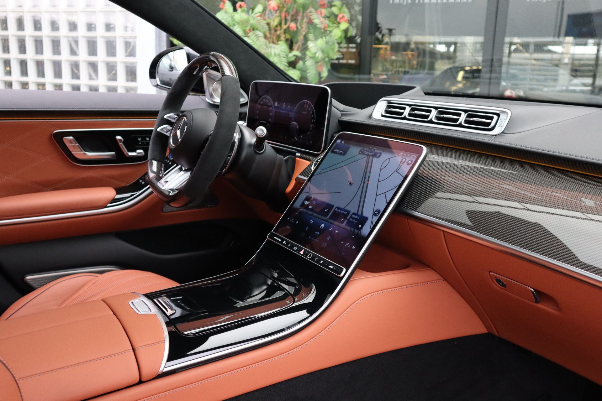 Afbeelding Mercedes-AMG S-Klasse  63 S E Performance | Keramisch, Burmester High End 4D, Carbon in/ex, Entertainment, Massage, Rij-ass. Plus pakket, Leder Exclusief, Driver's Package, Zitklima