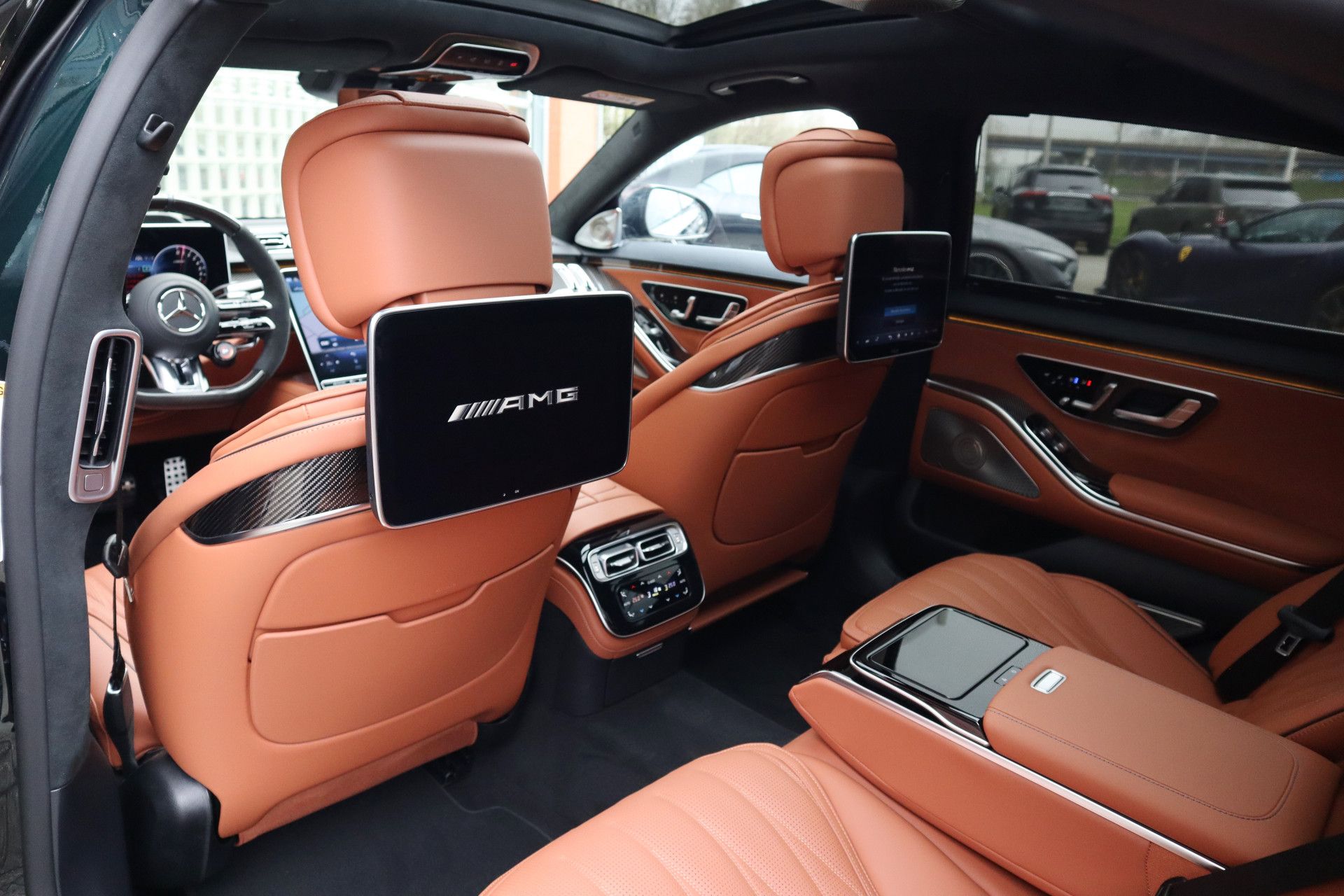 Afbeelding Mercedes-AMG S-Klasse  63 S E Performance | Keramisch, Burmester High End 4D, Carbon in/ex, Entertainment, Massage, Rij-ass. Plus pakket, Leder Exclusief, Driver's Package, Zitklima