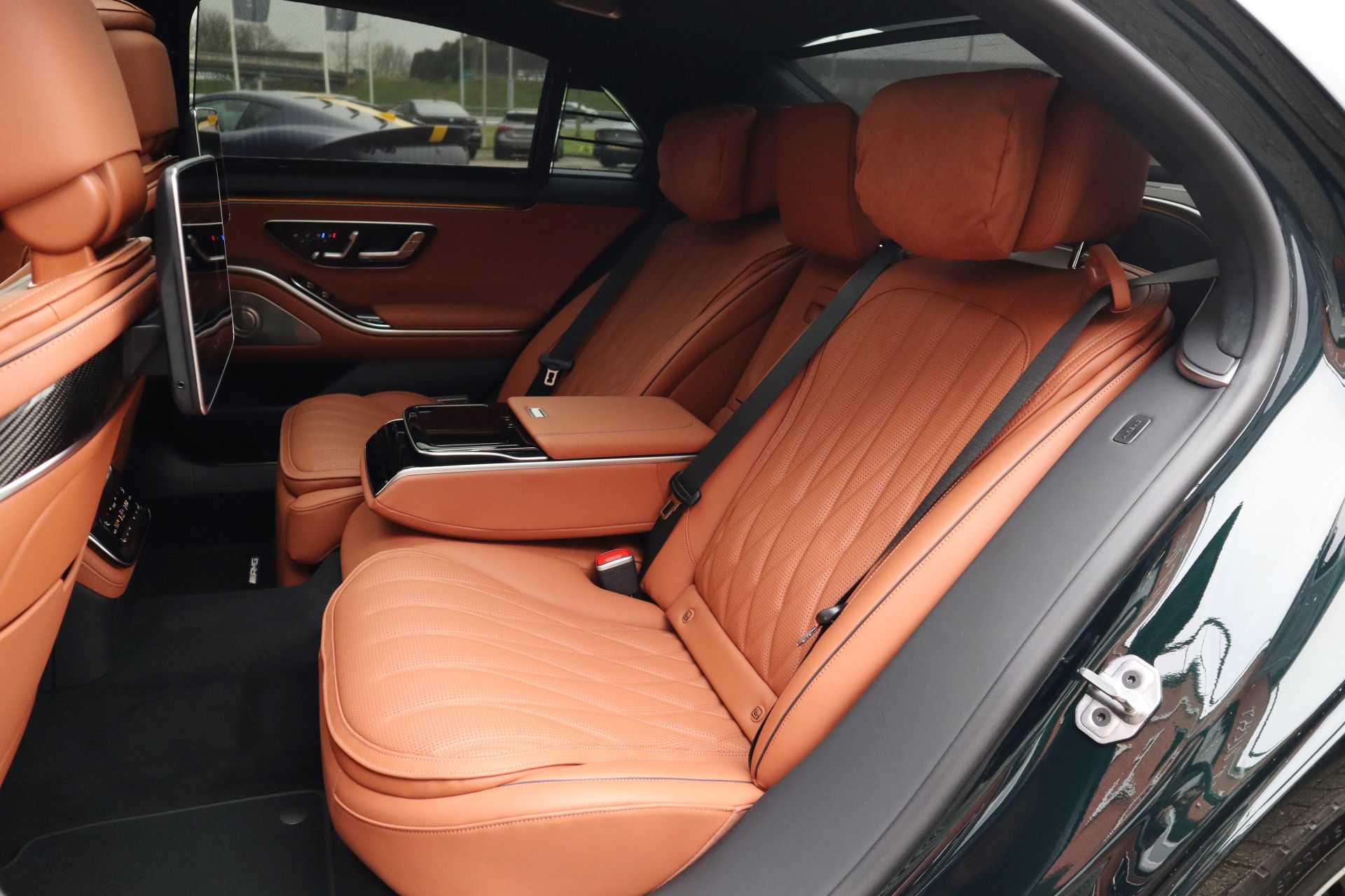 Afbeelding Mercedes-AMG S-Klasse  63 S E Performance | Keramisch, Burmester High End 4D, Carbon in/ex, Entertainment, Massage, Rij-ass. Plus pakket, Leder Exclusief, Driver's Package, Zitklima