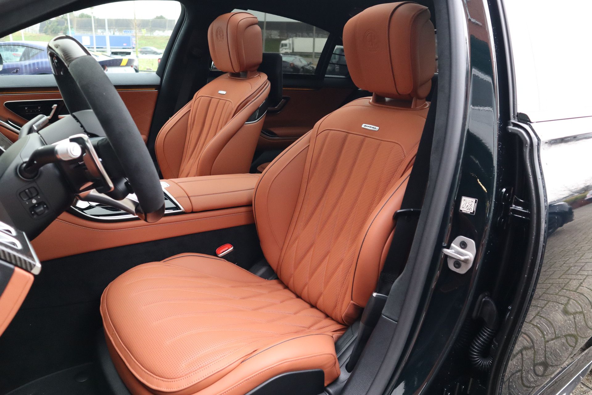 Afbeelding Mercedes-AMG S-Klasse  63 S E Performance | Keramisch, Burmester High End 4D, Carbon in/ex, Entertainment, Massage, Rij-ass. Plus pakket, Leder Exclusief, Driver's Package, Zitklima