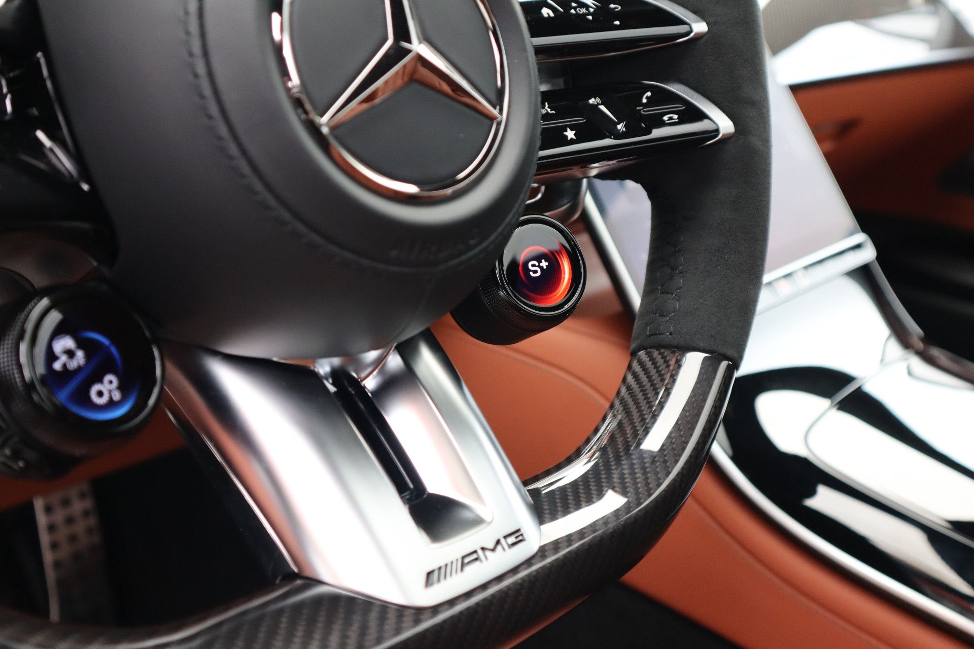 Afbeelding Mercedes-AMG S-Klasse  63 S E Performance | Keramisch, Burmester High End 4D, Carbon in/ex, Entertainment, Massage, Rij-ass. Plus pakket, Leder Exclusief, Driver's Package, Zitklima