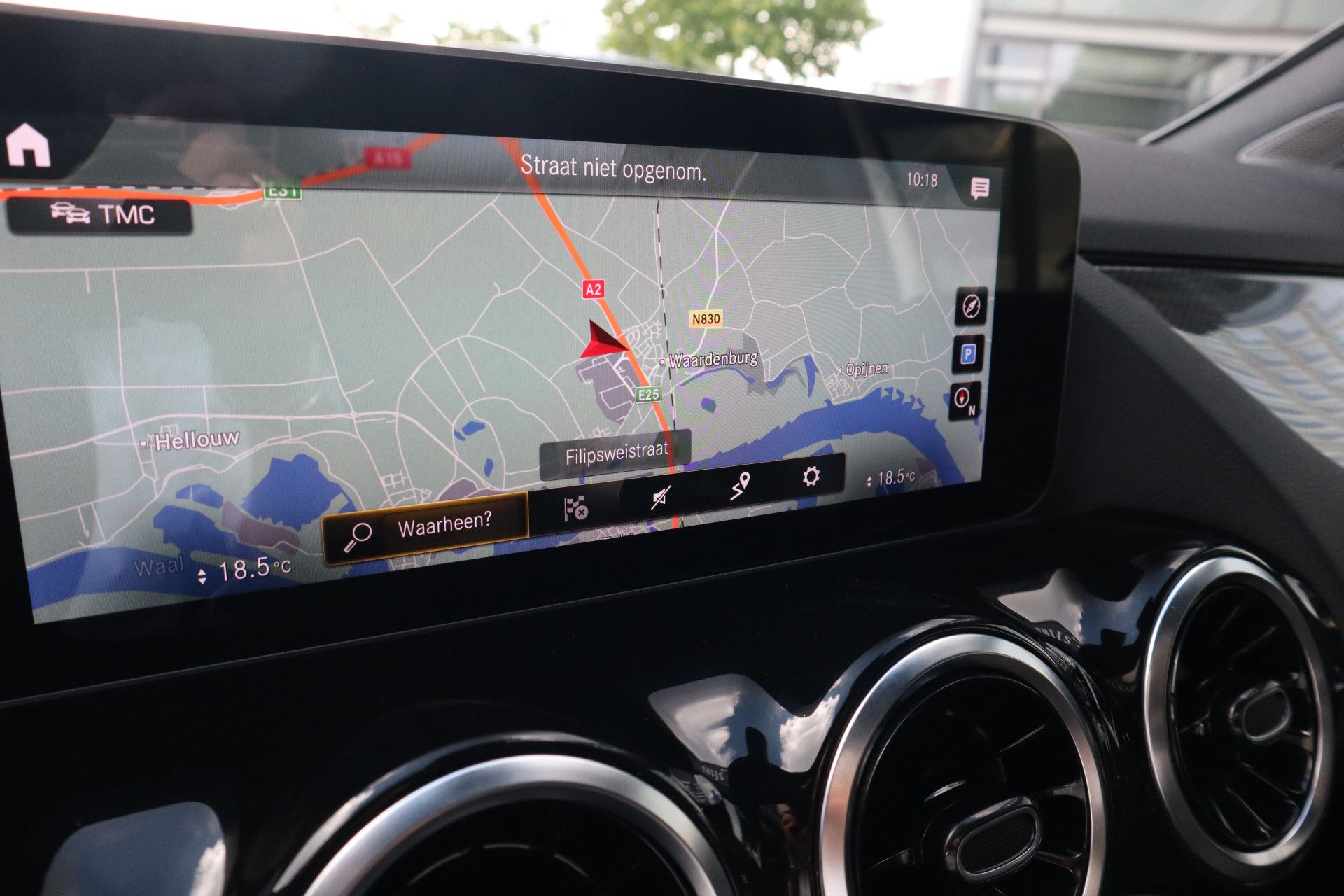 Afbeelding Mercedes-Benz B-Klasse 200 Business Solution AMG Panoramadak, Camera, Apple Carplay, Cruisecontrol, Nightpakket