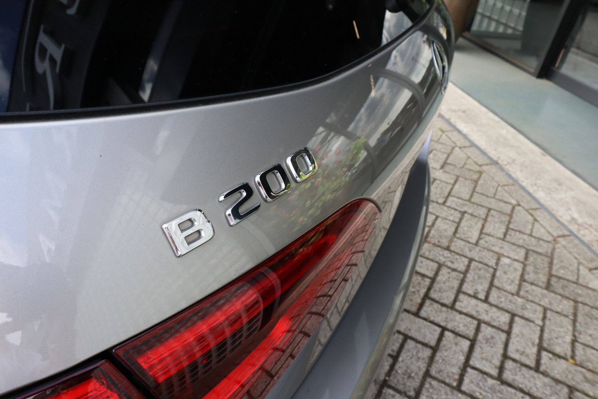 Afbeelding Mercedes-Benz B-Klasse 200 Business Solution AMG Panoramadak, Camera, Apple Carplay, Cruisecontrol, Nightpakket