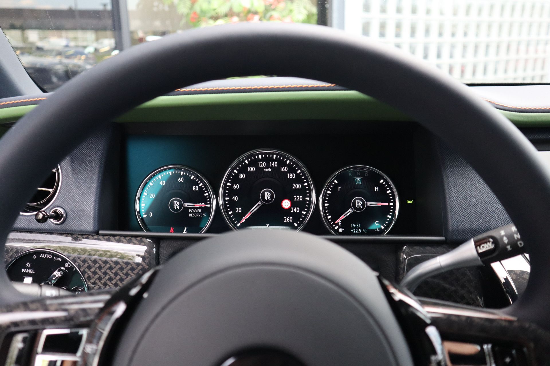 Afbeelding Rolls-Royce Cullinan BLACK BADGE 6.75 V12 Fu-Shion | Sterrenhemel, Bespoke Audio, Nachtzichtcamera, Massage, Entertainment, Trekhaak, TV