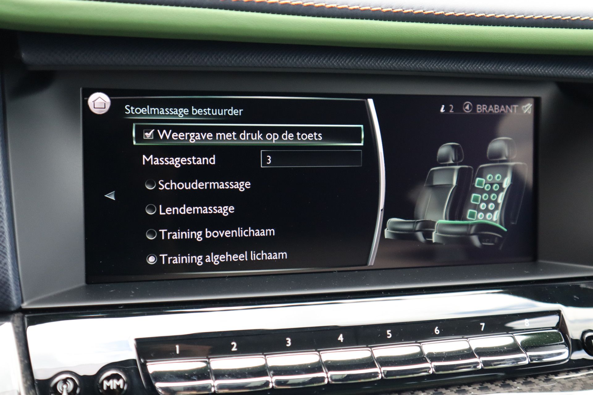 Afbeelding Rolls-Royce Cullinan BLACK BADGE 6.75 V12 Fu-Shion | Sterrenhemel, Bespoke Audio, Nachtzichtcamera, Massage, Entertainment, Trekhaak, TV