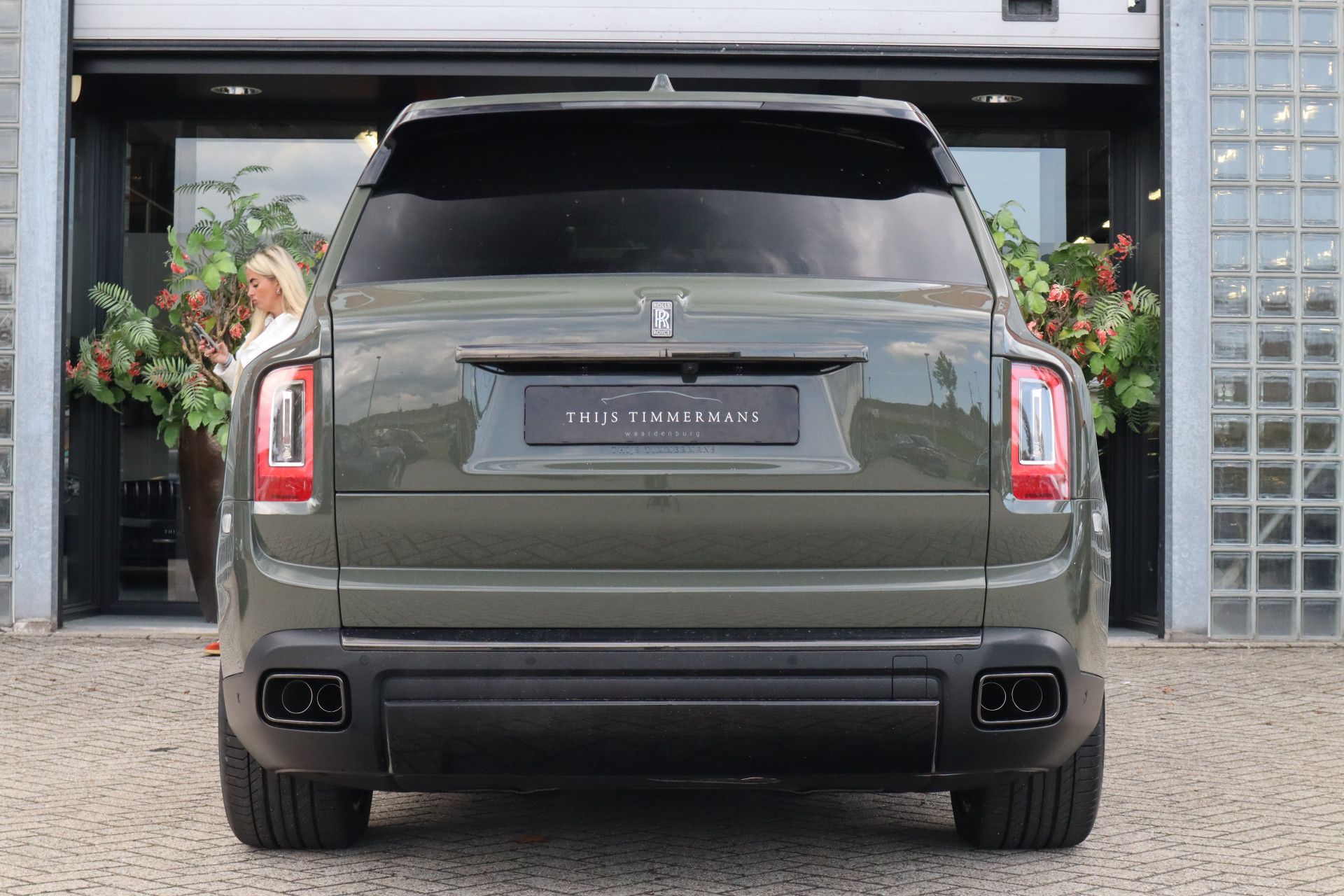 Afbeelding Rolls-Royce Cullinan BLACK BADGE 6.75 V12 Fu-Shion | Sterrenhemel, Bespoke Audio, Nachtzichtcamera, Massage, Entertainment, Trekhaak, TV