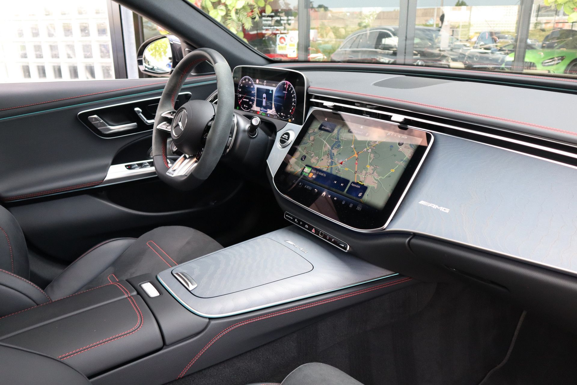 Afbeelding Mercedes-AMG E-Klasse Estate  53 Hybrid 4MATIC+ | Pano, Distronic, Apple Carplay, Trekhaak, 360 Camera, Memory, Stoelverw., Stuurverw.