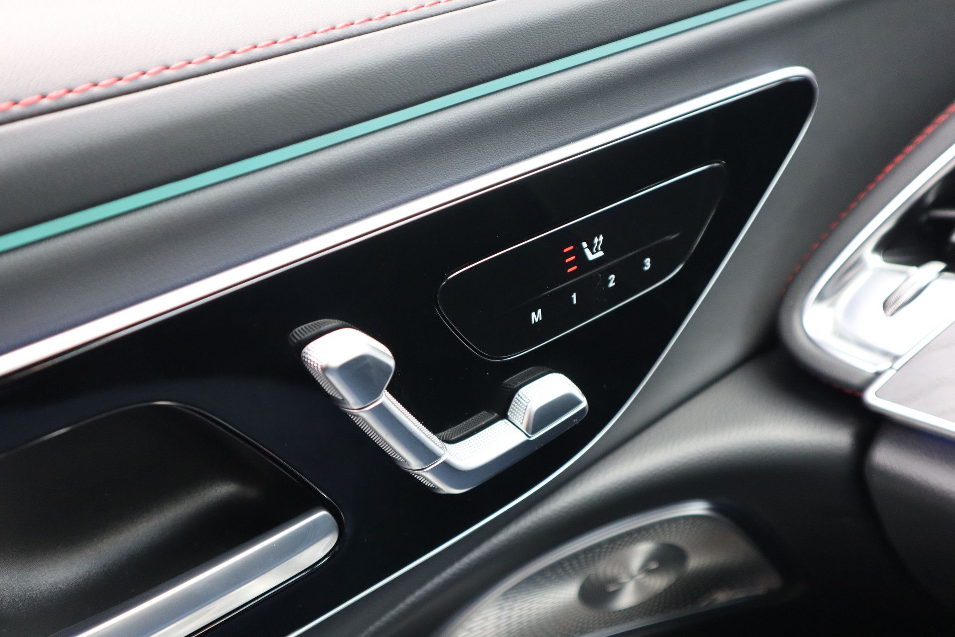 Afbeelding Mercedes-AMG E-Klasse Estate  53 Hybrid 4MATIC+ | Pano, Distronic, Apple Carplay, Trekhaak, 360 Camera, Memory, Stoelverw., Stuurverw.
