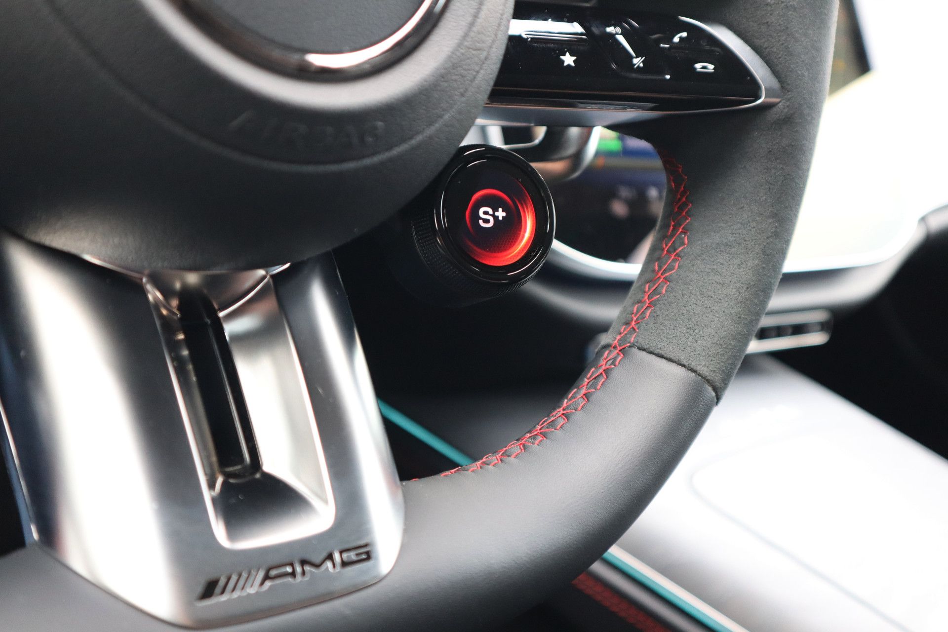 Afbeelding Mercedes-AMG E-Klasse Estate  53 Hybrid 4MATIC+ | Pano, Distronic, Apple Carplay, Trekhaak, 360 Camera, Memory, Stoelverw., Stuurverw.