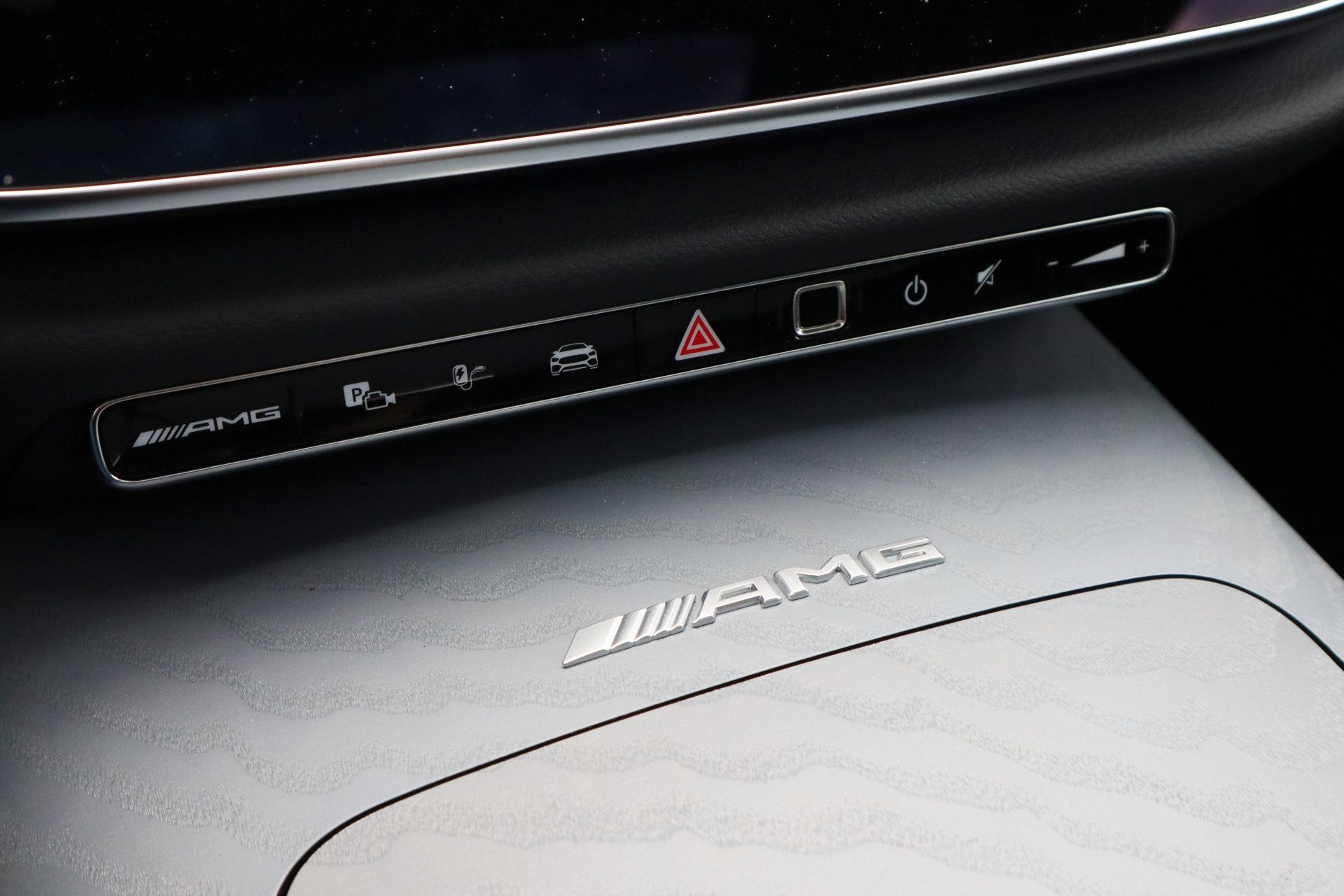Afbeelding Mercedes-AMG E-Klasse Estate  53 Hybrid 4MATIC+ | Pano, Distronic, Apple Carplay, Trekhaak, 360 Camera, Memory, Stoelverw., Stuurverw.