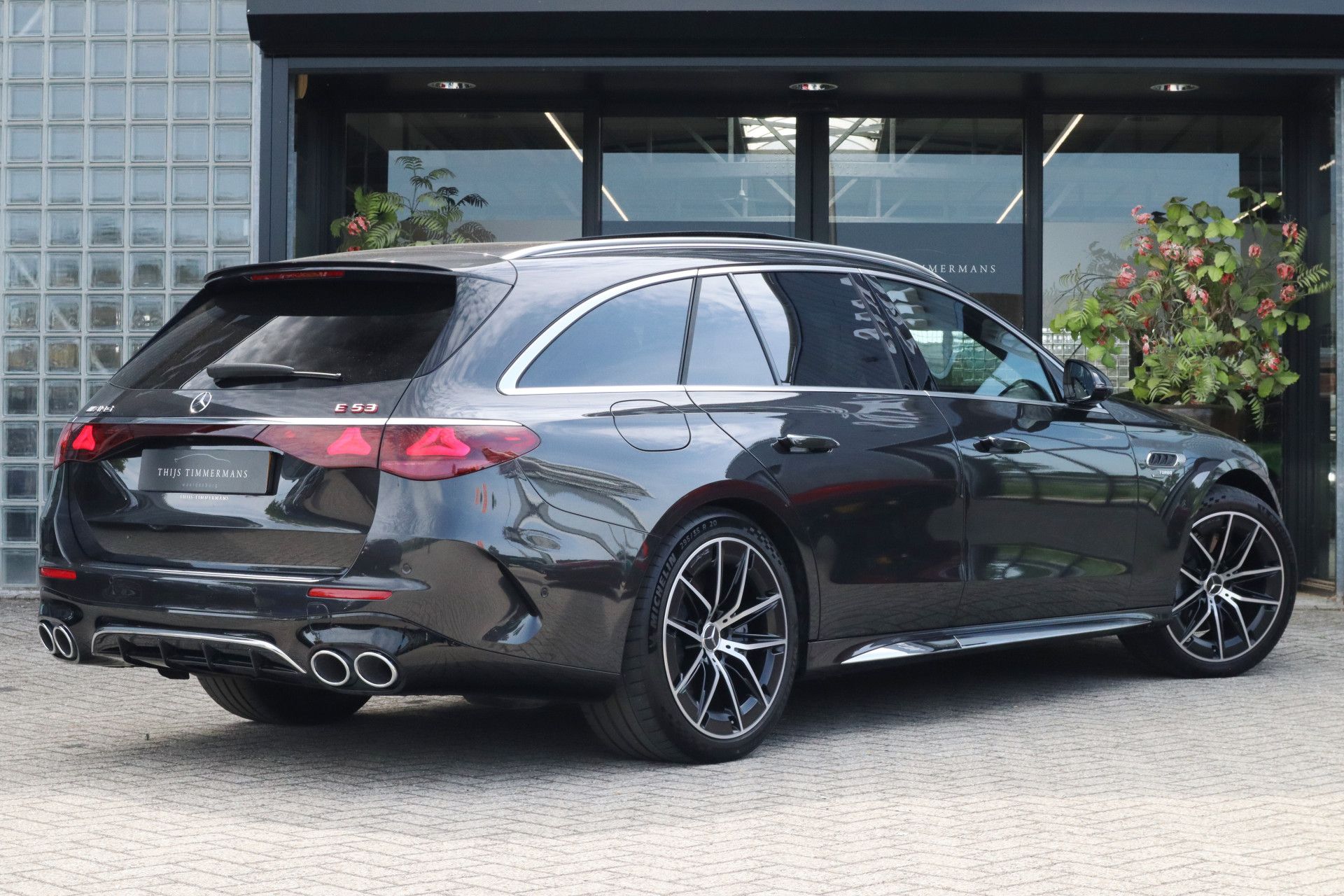 Afbeelding Mercedes-AMG E-Klasse Estate  53 Hybrid 4MATIC+ | Pano, Distronic, Apple Carplay, Trekhaak, 360 Camera, Memory, Stoelverw., Stuurverw.