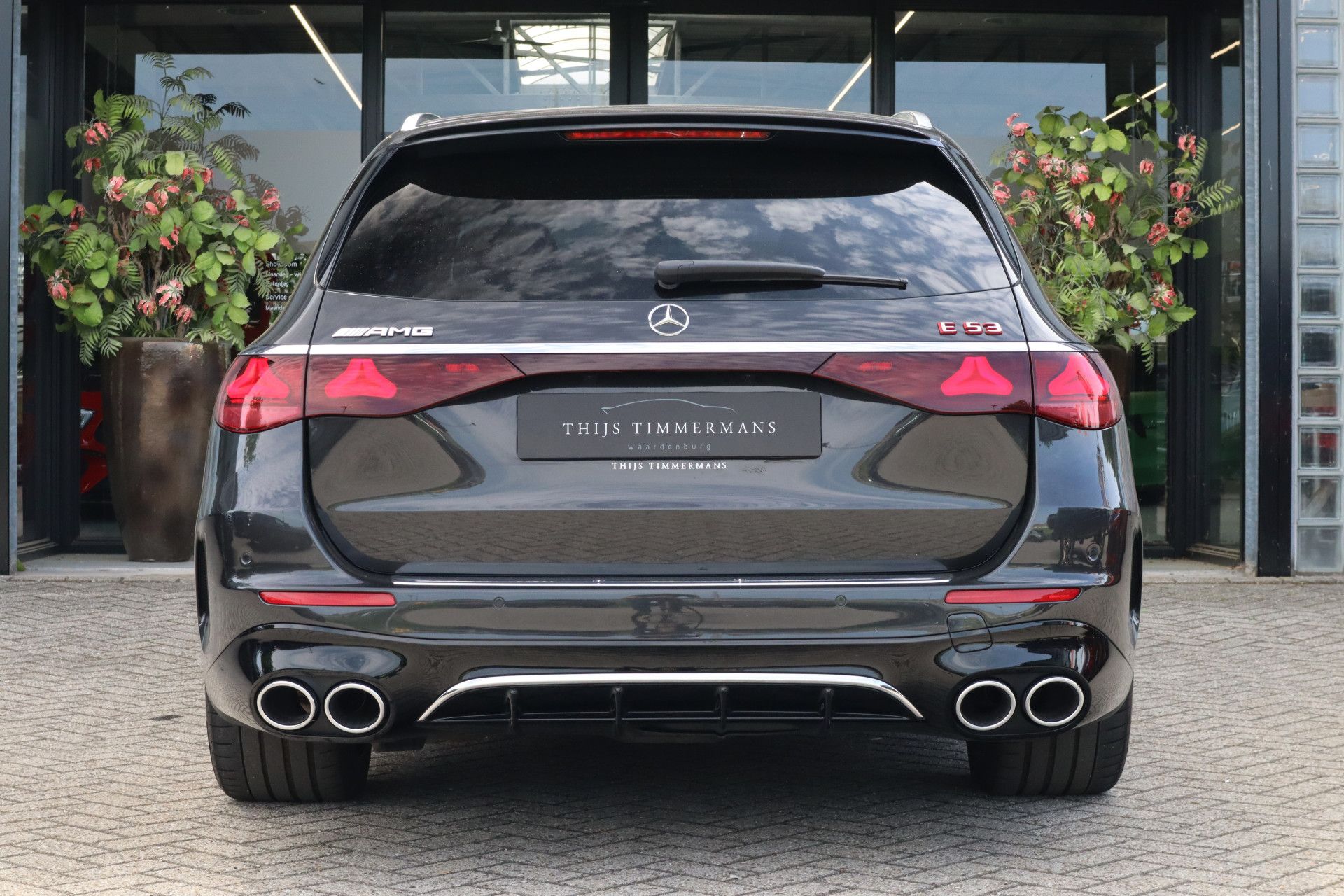 Afbeelding Mercedes-AMG E-Klasse Estate  53 Hybrid 4MATIC+ | Pano, Distronic, Apple Carplay, Trekhaak, 360 Camera, Memory, Stoelverw., Stuurverw.