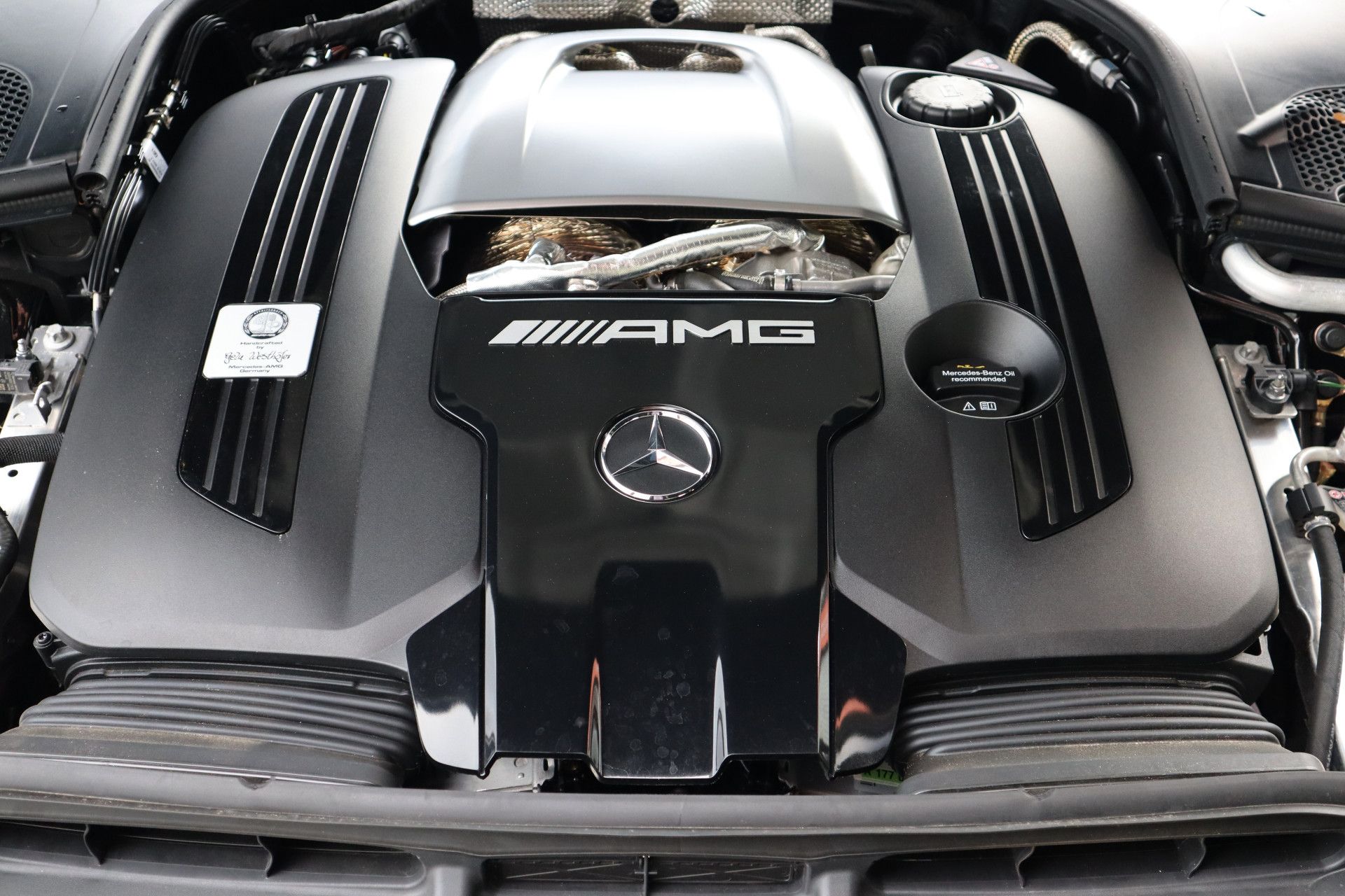 Afbeelding Mercedes-AMG S-Klasse  63 S E Performance | Burmester High End 4D, First class, Klaptafels, Massage, Pianolak flowing lines, Leder Exclusief, Zitklima, Stuurverw., Rij-ass. Plus pakket, Zonweringspakket, Warmtecomfortpakket