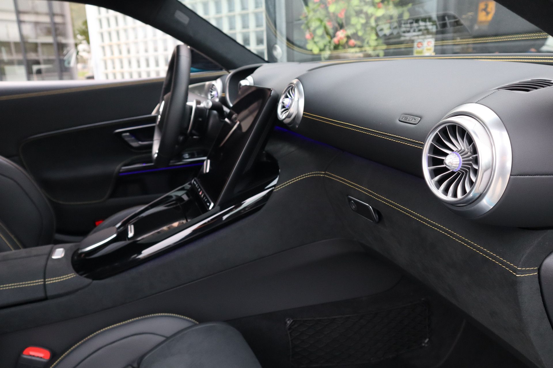 Afbeelding Mercedes-AMG AMG GT 63 S E Performance | Keramisch, Lift, Performance-stoelen, Dynamic Plus pakket, 21 inch, Achterasbesturing, Rij-ass. Plus pakket, Burmester High End, Pano