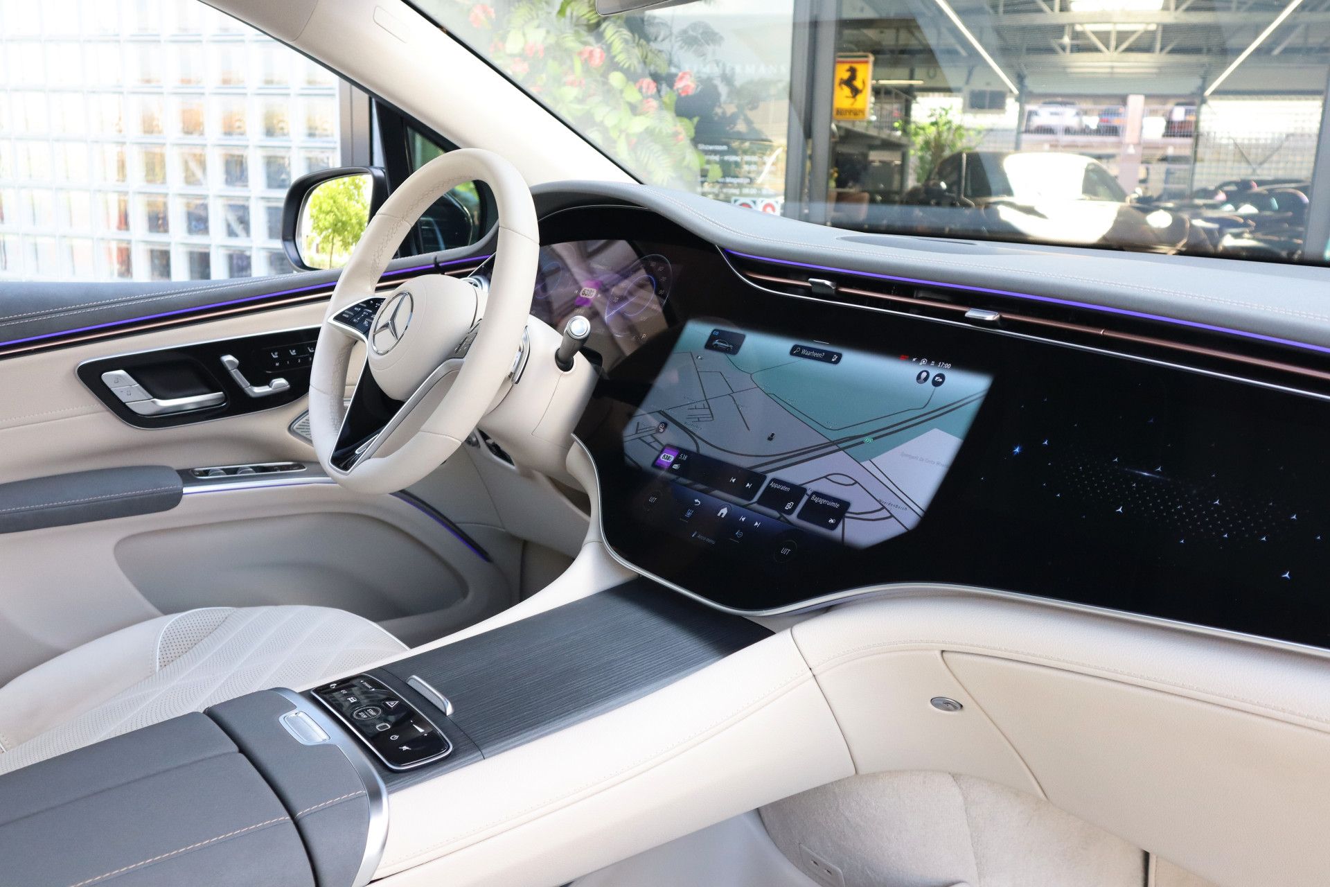 Afbeelding Mercedes-Benz EQS SUV 450 4MATIC | AMG-Line, Massage, Achterasbesturing, Entertainment, Hyperscreen, Zitklima, Stuurverw., Pano, Rij-assistentie Plus pakket, Trekhaak