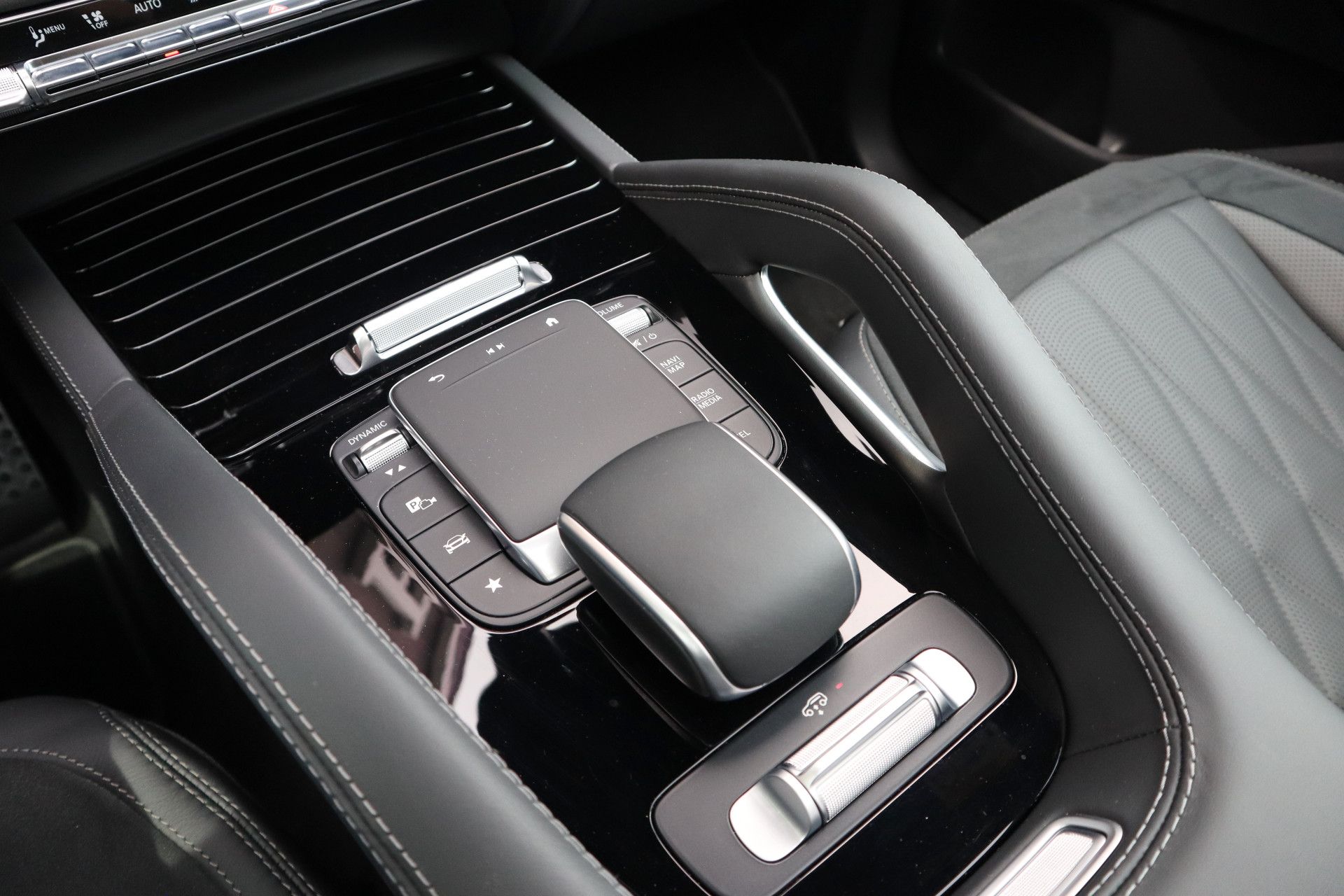Afbeelding Mercedes-AMG GLE  63 S 4MATIC+ | BRABUS 700, Keramisch, Carbon int., Leder Exclusief, Rij-ass. Plus pakket, Zitklima, Stuurverwarming, Pano, Driver's Package, Trekhaak, Standkachel
