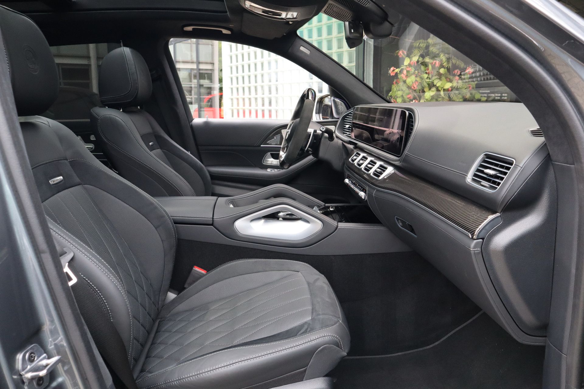 Afbeelding Mercedes-AMG GLE  63 S 4MATIC+ | BRABUS 700, Keramisch, Carbon int., Leder Exclusief, Rij-ass. Plus pakket, Zitklima, Stuurverwarming, Pano, Driver's Package, Trekhaak, Standkachel