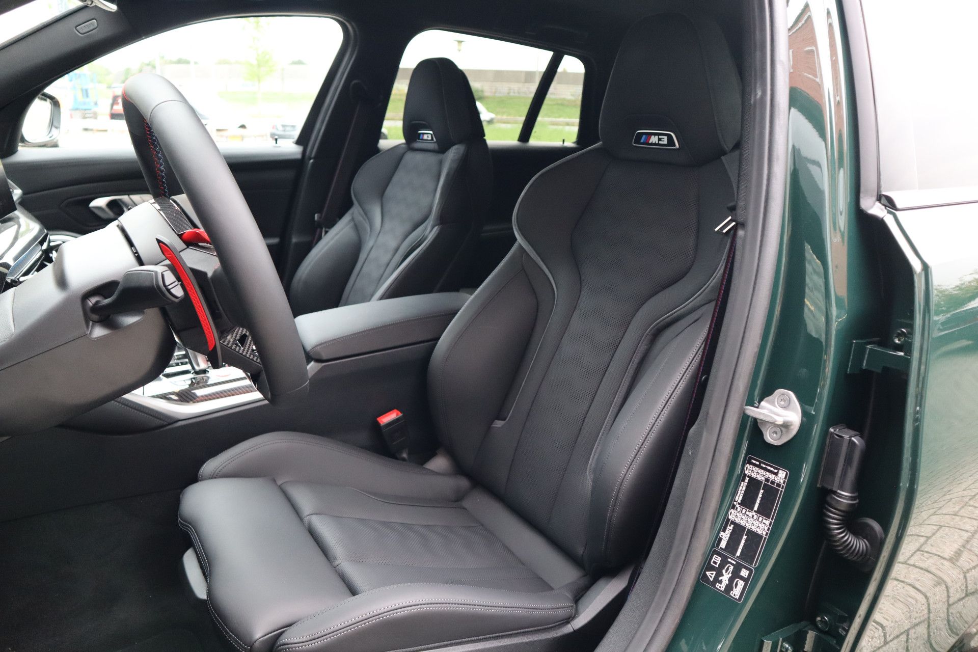 Afbeelding BMW M3 Touring xDrive Competition | Facelift, Goodwood Grün, Carbon int., M Driver's Package, Driving Assistant Professional, Harman/Kardon, Zitklima, Stuurverwarming