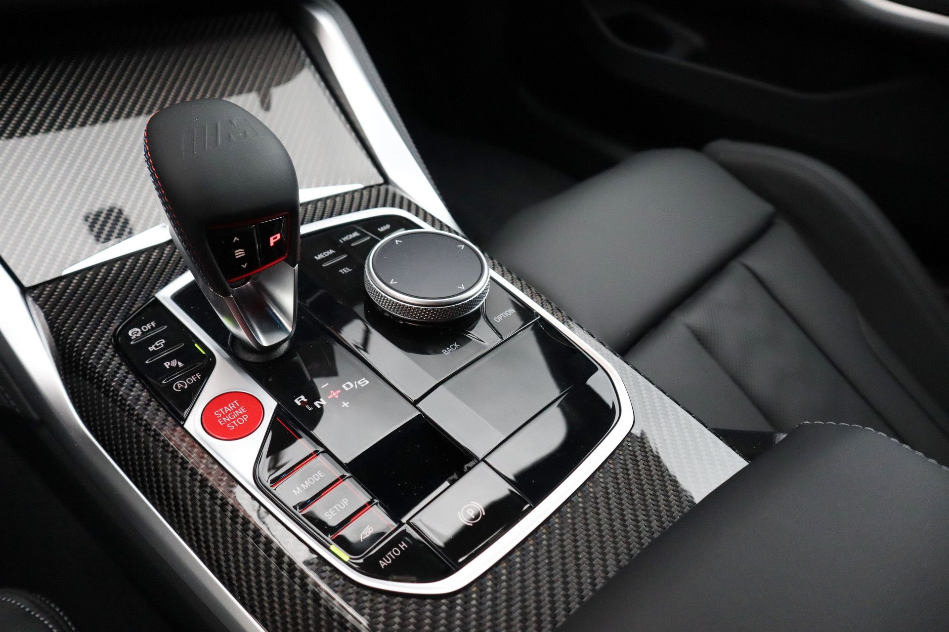 Afbeelding BMW M3 Touring xDrive Competition | Facelift, Goodwood Grün, Carbon int., M Driver's Package, Driving Assistant Professional, Harman/Kardon, Zitklima, Stuurverwarming