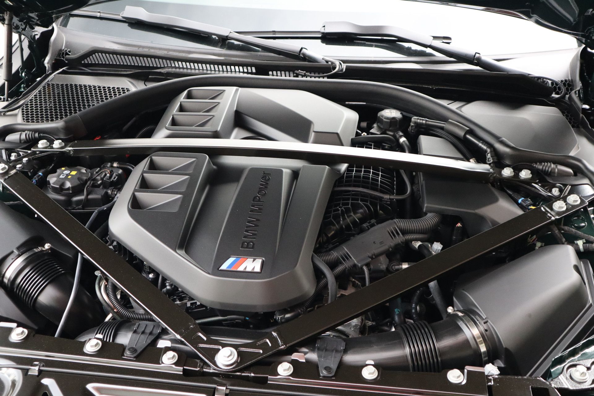 Afbeelding BMW M3 Touring xDrive Competition | Facelift, Goodwood Grün, Carbon int., M Driver's Package, Driving Assistant Professional, Harman/Kardon, Zitklima, Stuurverwarming
