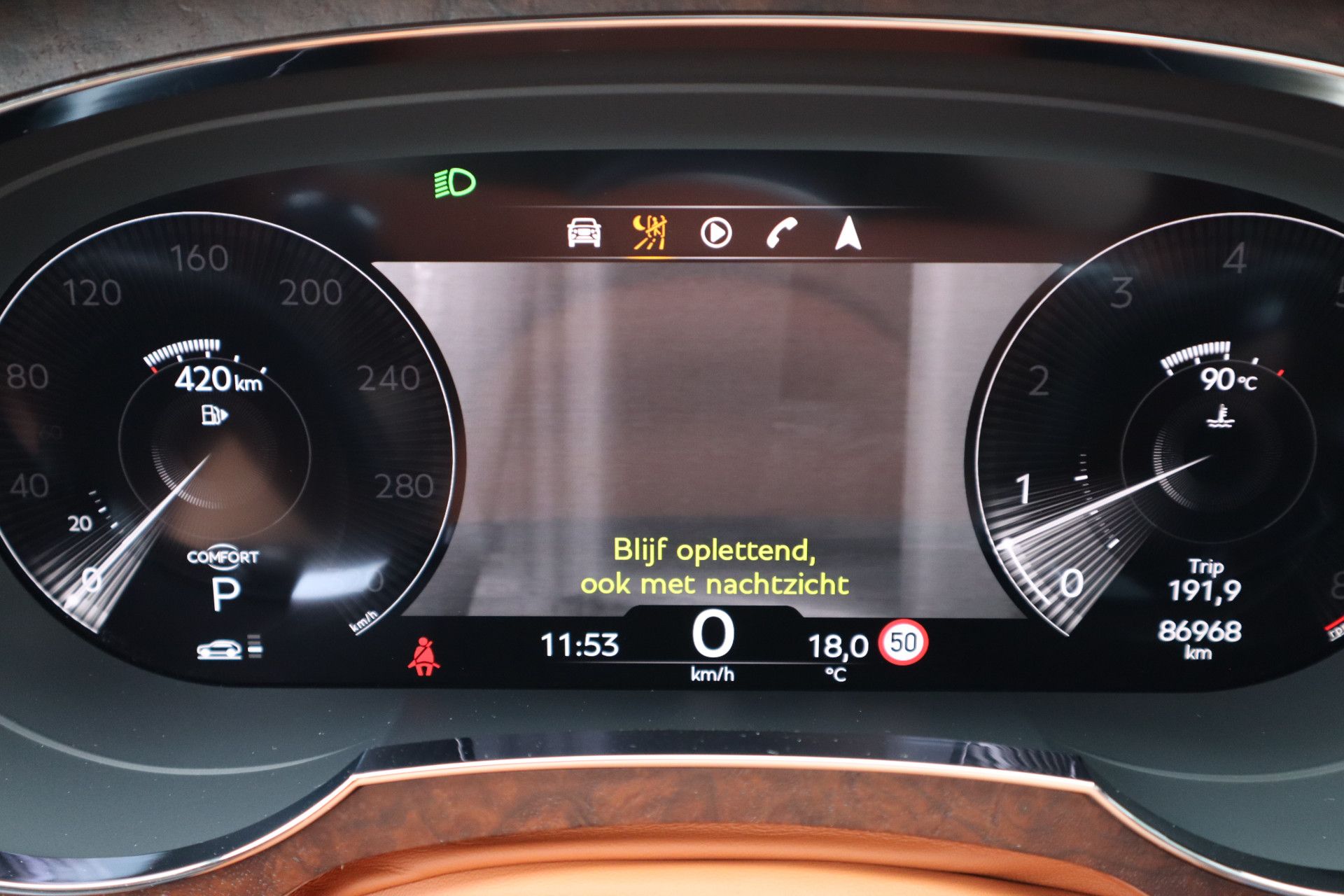 Afbeelding Bentley Bentayga 4.0 V8 Azure | Mulliner, Naim Audio, Massage, Nachtzicht, Pano, Zitklima, Stuurverwarming, Zonweringspakket, Nachtzicht