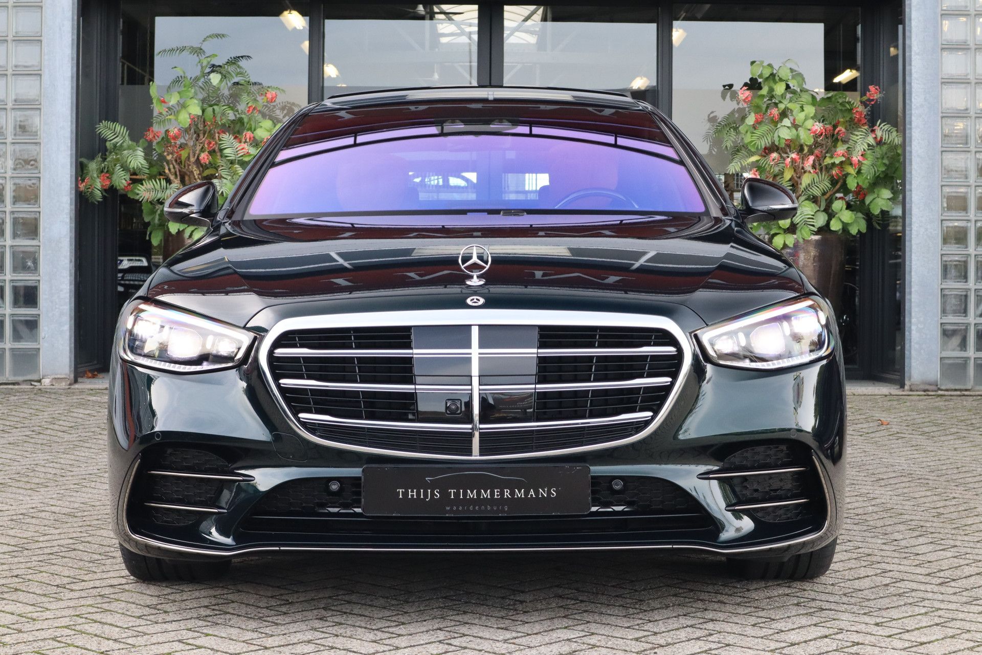 Afbeelding Mercedes-Benz S-Klasse 450 d 4MATIC | AMG-Line, 21 inch, Rij-assistentie Plus pakket, Massagestoelen, Warmtecomfortpakket, Standkachel, Panoramadak, Digital Light