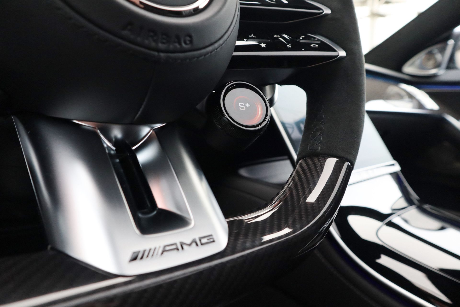 Afbeelding Mercedes-AMG S-Klasse  63 S E Performance | Keramisch, Burmester High End 4D, Carbon in/ex, Entertainment, Massage, Rij-ass. Plus pakket, Leder Exclusief, Driver's Package, Zitklima	