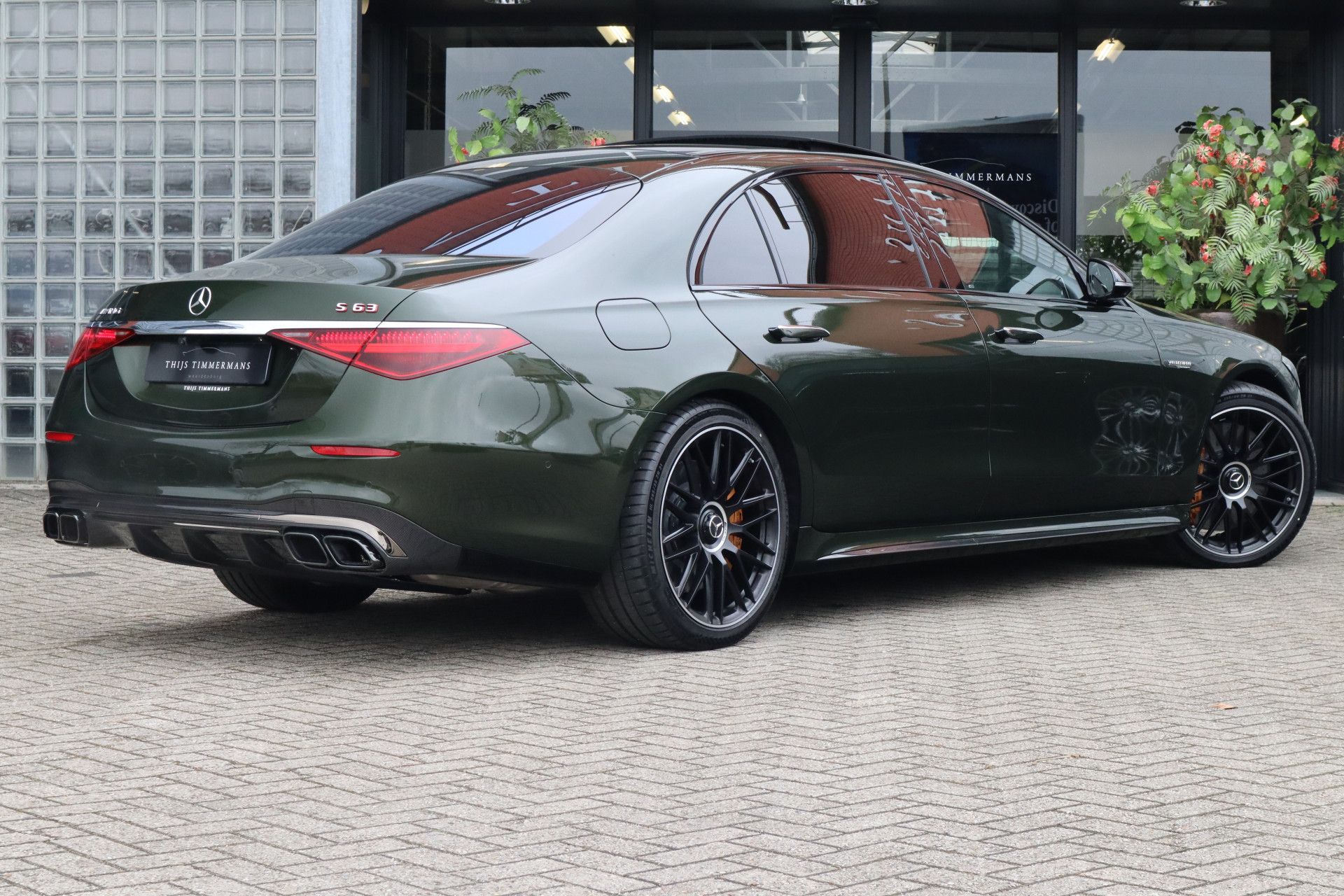 Afbeelding Mercedes-AMG S-Klasse  63 S E Performance | Keramisch, Burmester High End 4D, Carbon in/ex, Entertainment, Massage, Rij-ass. Plus pakket, Leder Exclusief, Driver's Package, Zitklima	