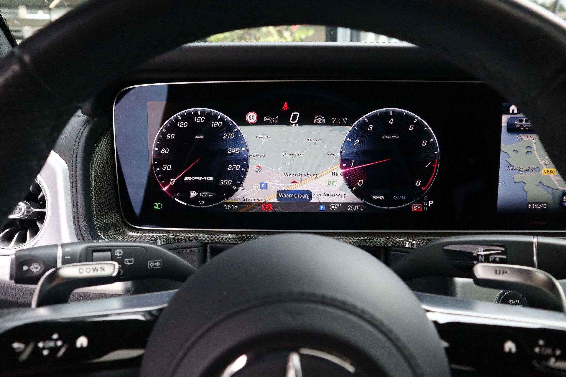 Afbeelding Mercedes-AMG G-Klasse  63 | Performance-pakket, Manufaktur int., Burmester 3D, Massage, Trekhaak, Driver's Package, Zitklima, Rij-assistentie pakket