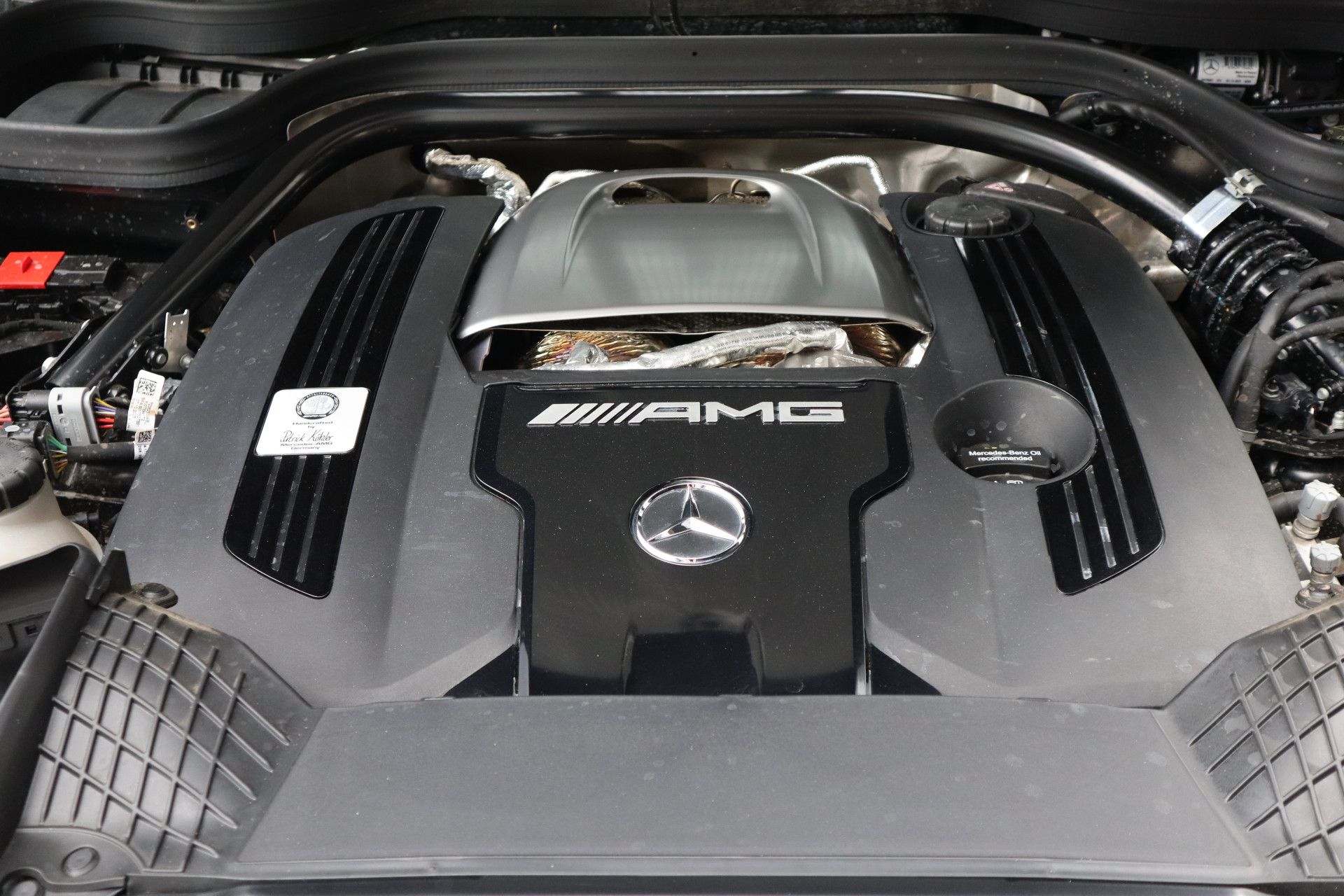 Afbeelding Mercedes-AMG G-Klasse  63 | Performance-pakket, Manufaktur int., Burmester 3D, Massage, Trekhaak, Driver's Package, Zitklima, Rij-assistentie pakket