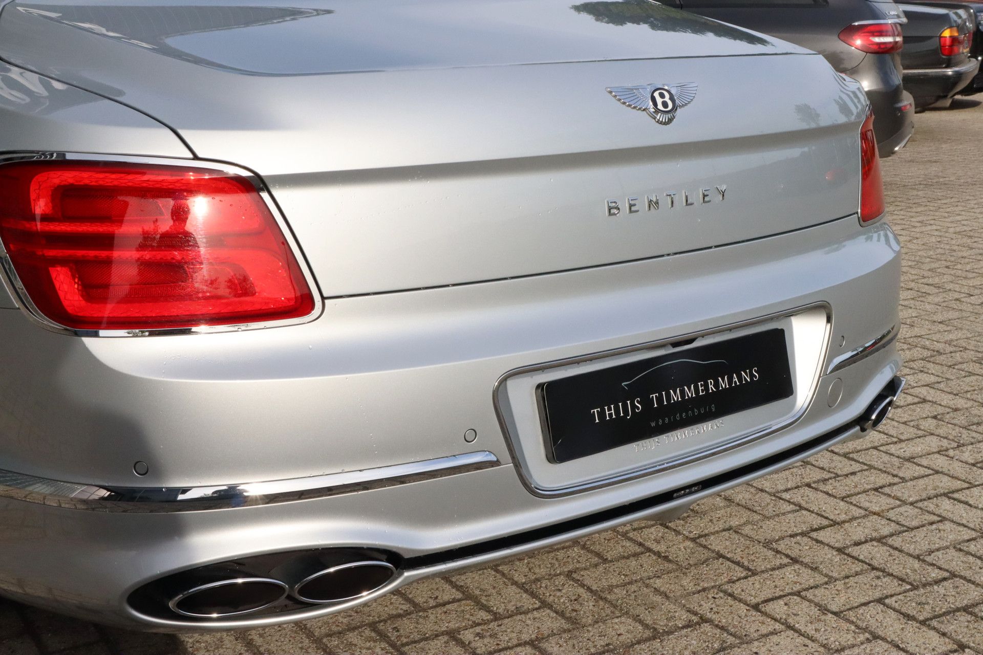Afbeelding Bentley Flying Spur 4.0 V8 | Achterasbesturing, Massage, Nachtzicht, Pano, Zitklima, Stuurverwarming, Zonweringspakket