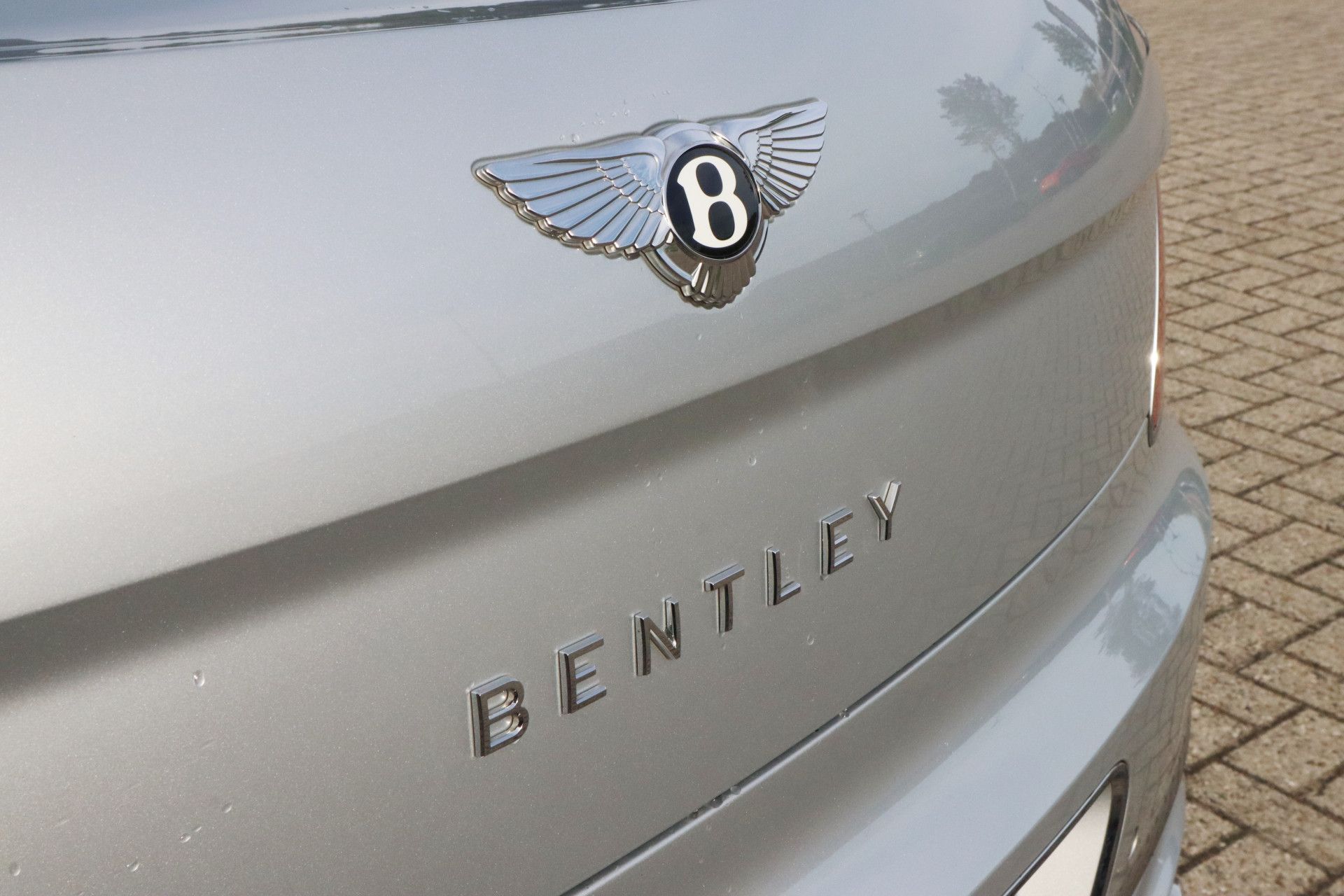 Afbeelding Bentley Flying Spur 4.0 V8 | Achterasbesturing, Massage, Nachtzicht, Pano, Zitklima, Stuurverwarming, Zonweringspakket